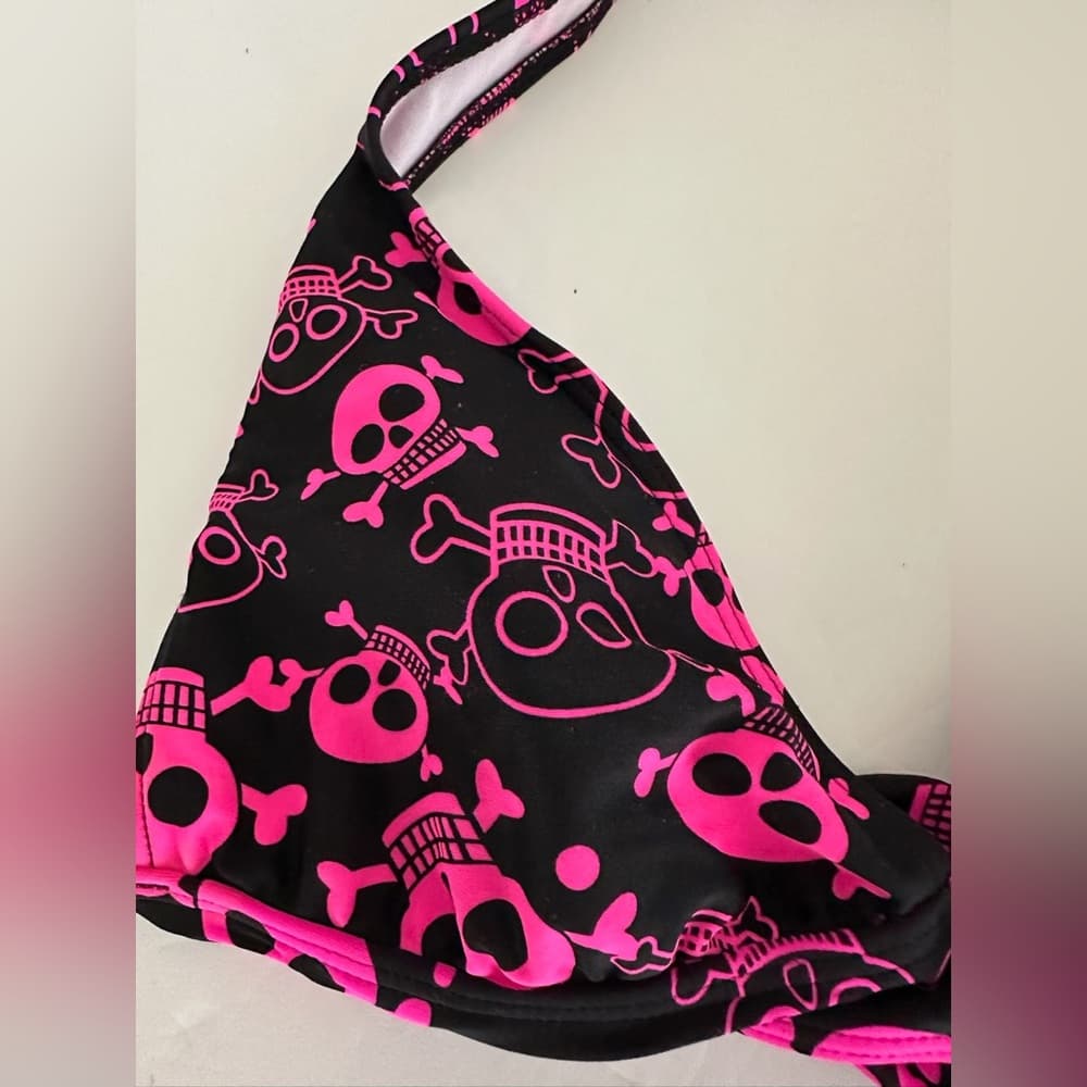 Kaligirlz x Hot Topic Y2K Pink Black Skull Print Bikini Set Size Large Rare Swim - Thumbnail 10