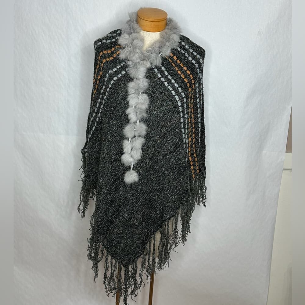 Verty Pom Pom Faux Fur Trim Knit Fringe Poncho One Size Whimsical Avant Garde - Thumbnail 6