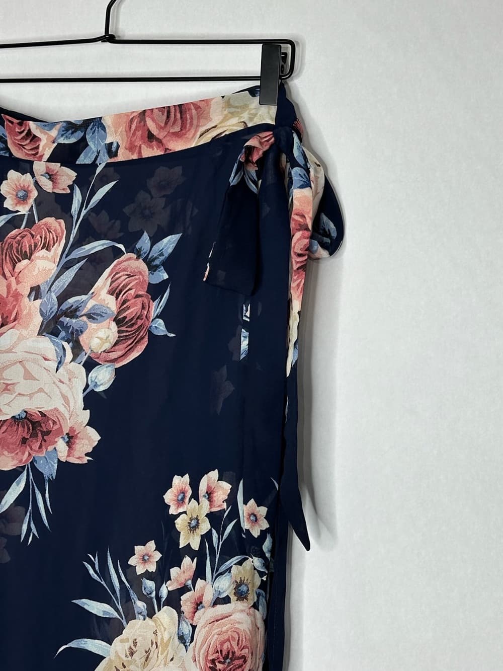 Want My Look Navy Floral Wrap Maxi Skirt Sheer Large Coastal Vacation Resortwear - Thumbnail 3