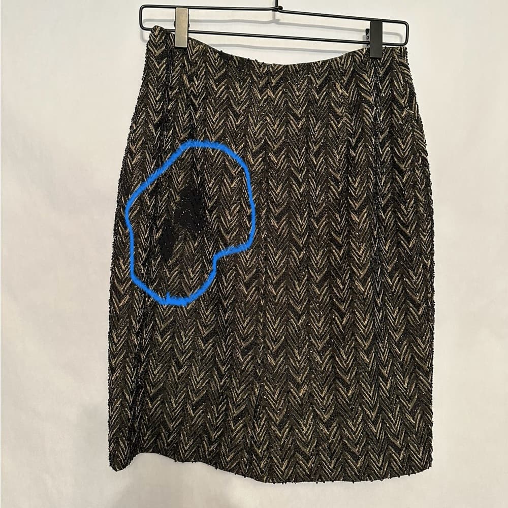 Carmen Marc Valvo Signature Metallic Beaded Chevron Mini Skirt Size 6 FLAW/NWOT - Thumbnail 8
