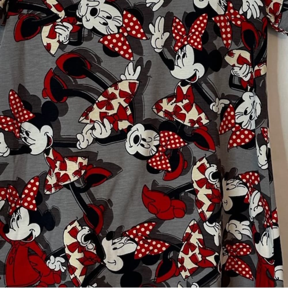 LuLaRoe Disney Minnie Mouse Classic Tee T-Shirt XS (2-4) Girlhoodcore Princess - Thumbnail 7