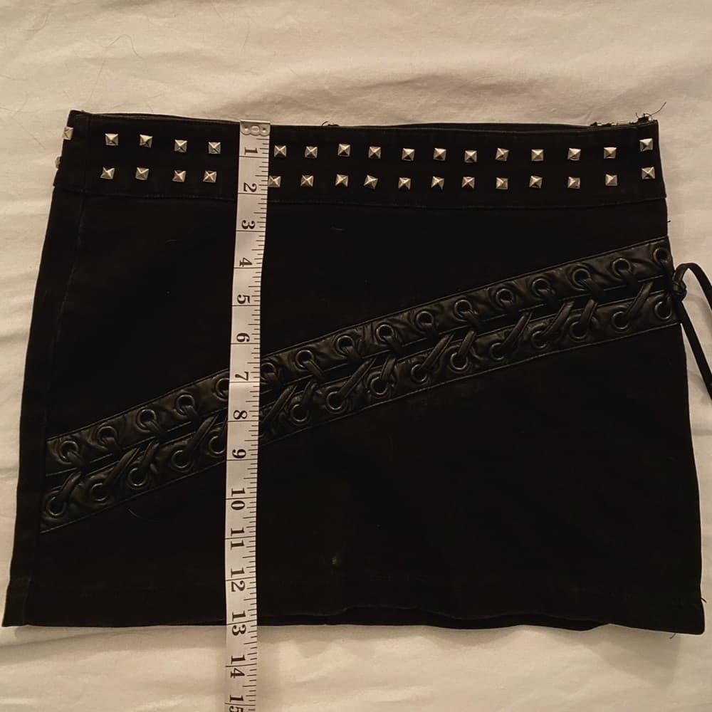 Tripp NYC Black Studded Lace-Up Mini Skirt Size 7 Y2K Goth Vintage Rare - Thumbnail 12