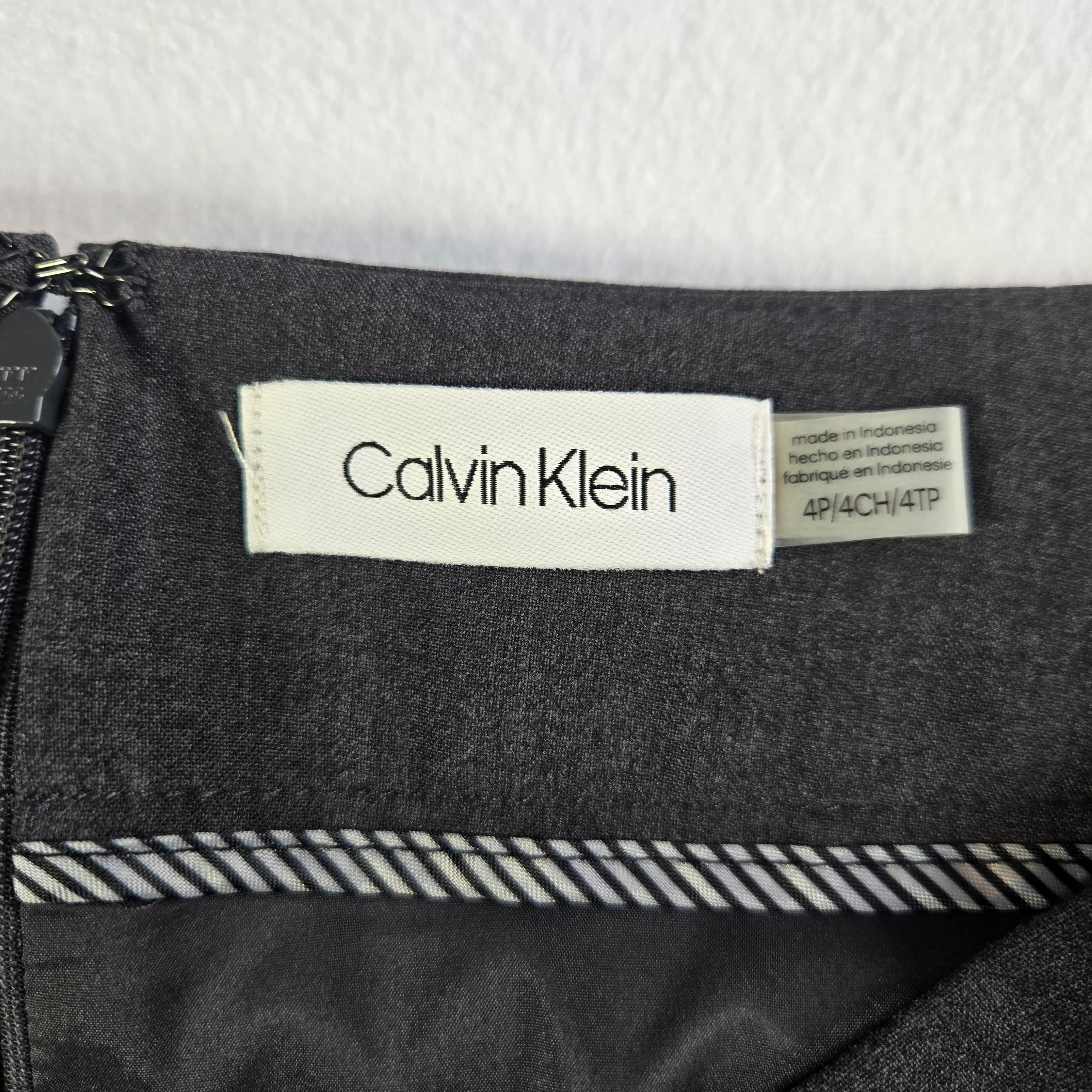 Calvin Klein Women's Charcoal Pencil Skirt Size 4P