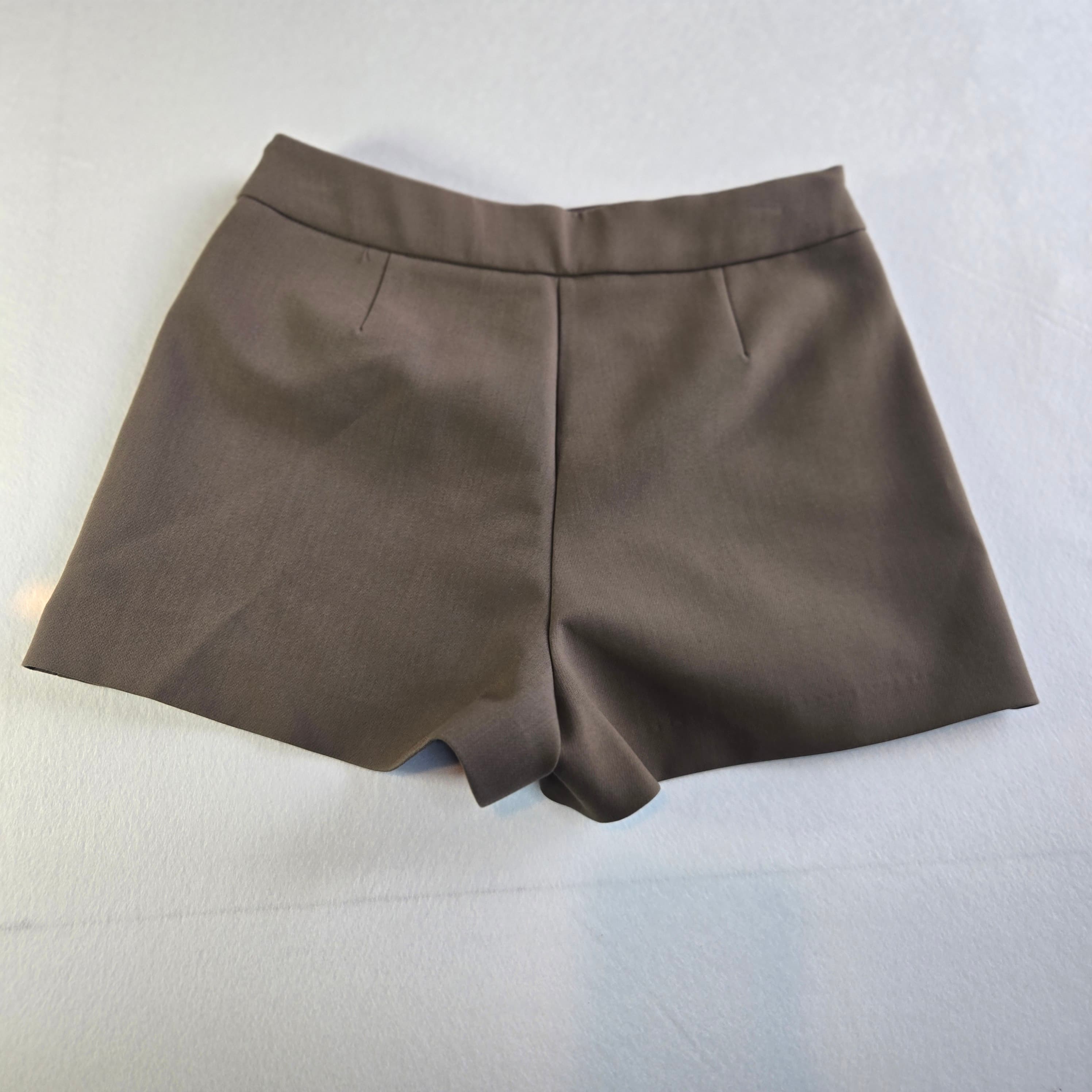 Women's Khaki Wrap Shorts with Side Zipper - Thumbnail 4