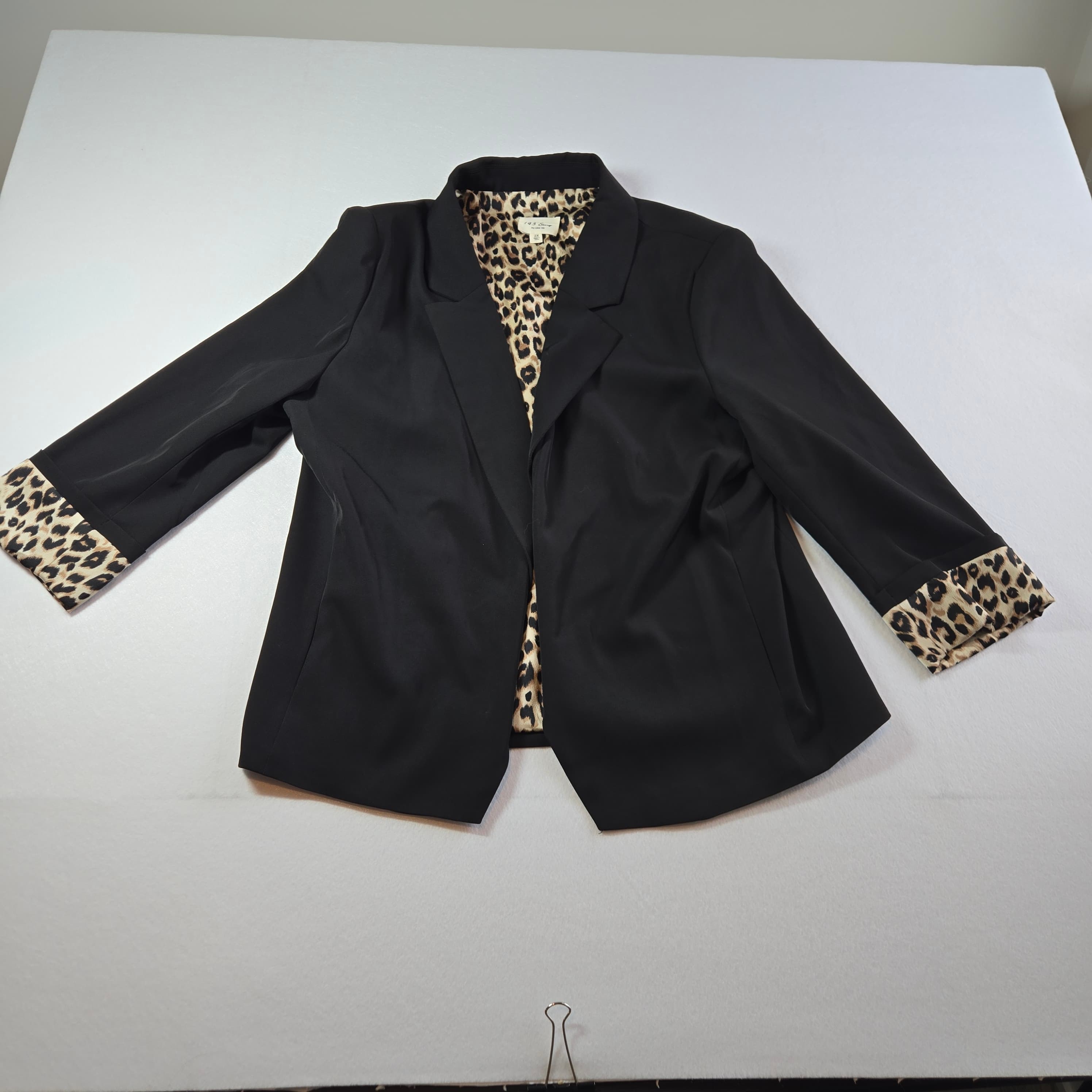 Black Blazer with Leopard Print Lining Size 2X - Thumbnail 3