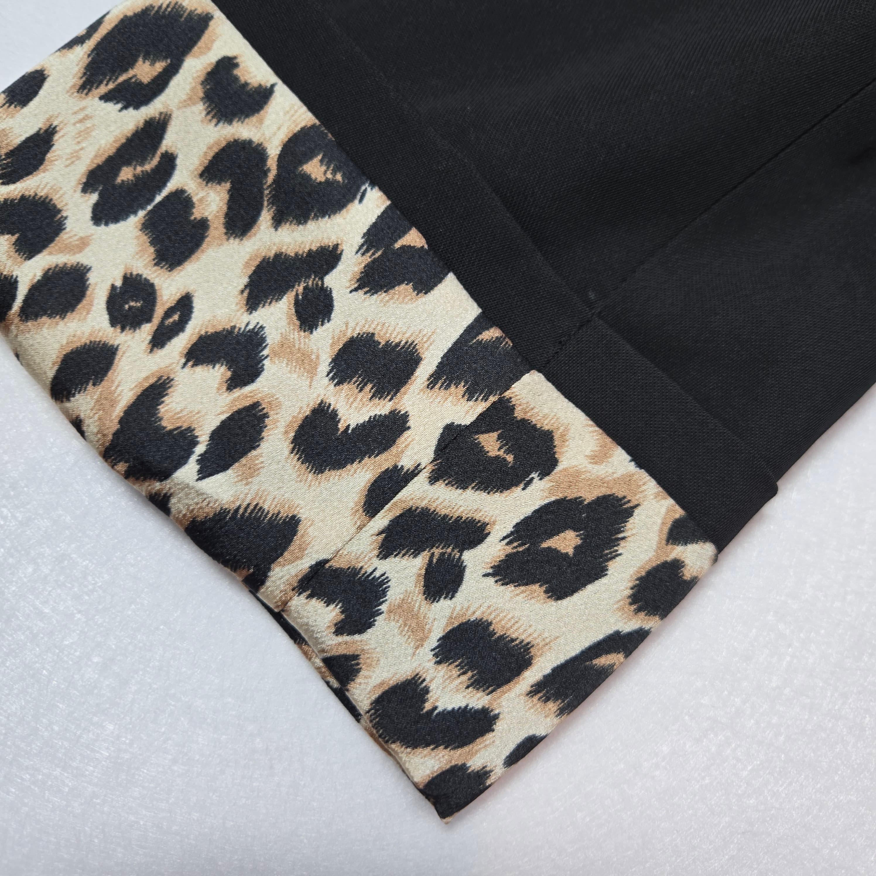 Black Blazer with Leopard Print Lining Size 2X - Thumbnail 2