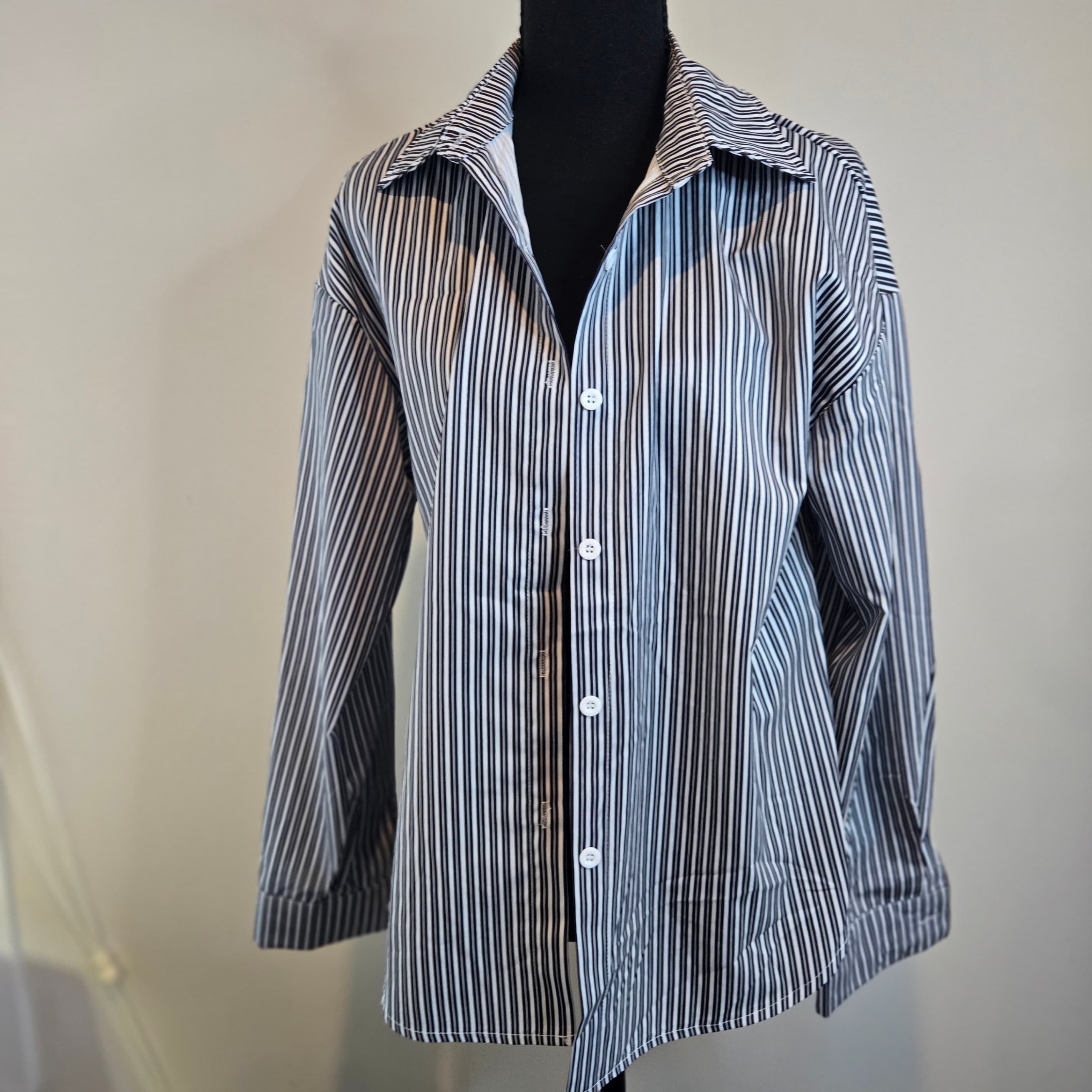 Striped Button-Up Shirt and Shorts Set - Thumbnail 5