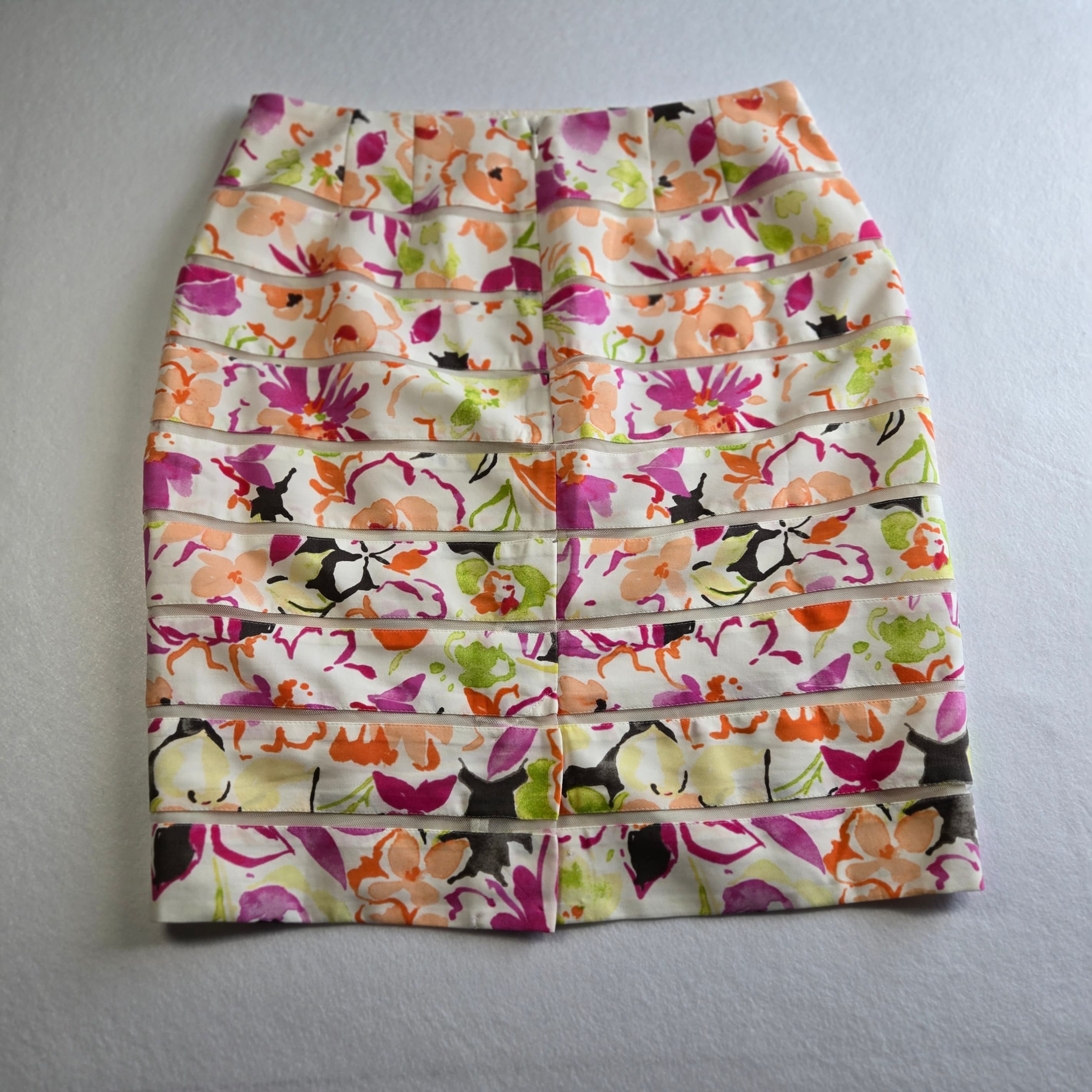 Ann Taylor Floral Patterned Pencil Skirt