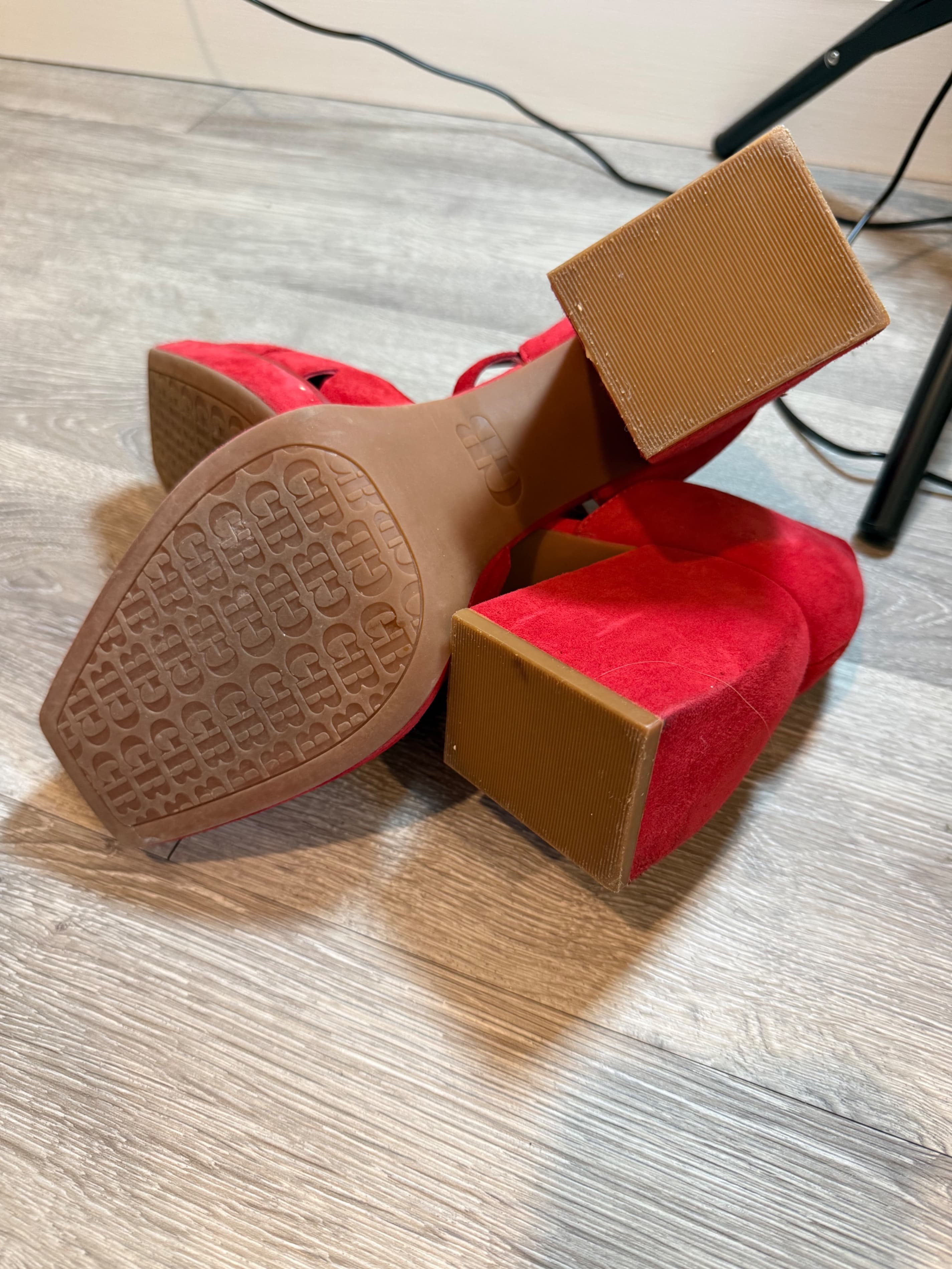 GHB Red Suede T-Strap Heels - Thumbnail 3