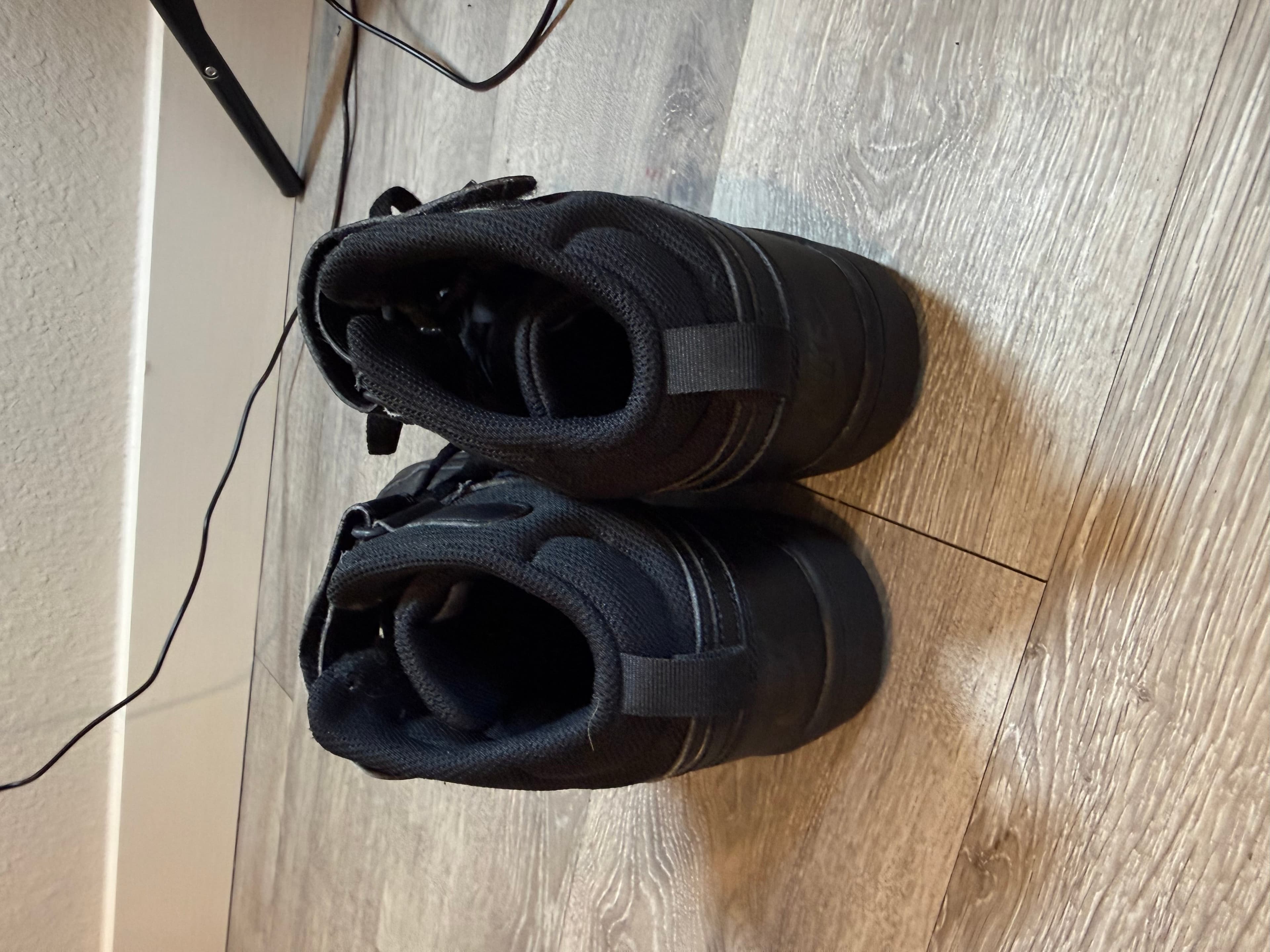 Nike Black High-Top Sneakers with Velcro Strap - Thumbnail 3
