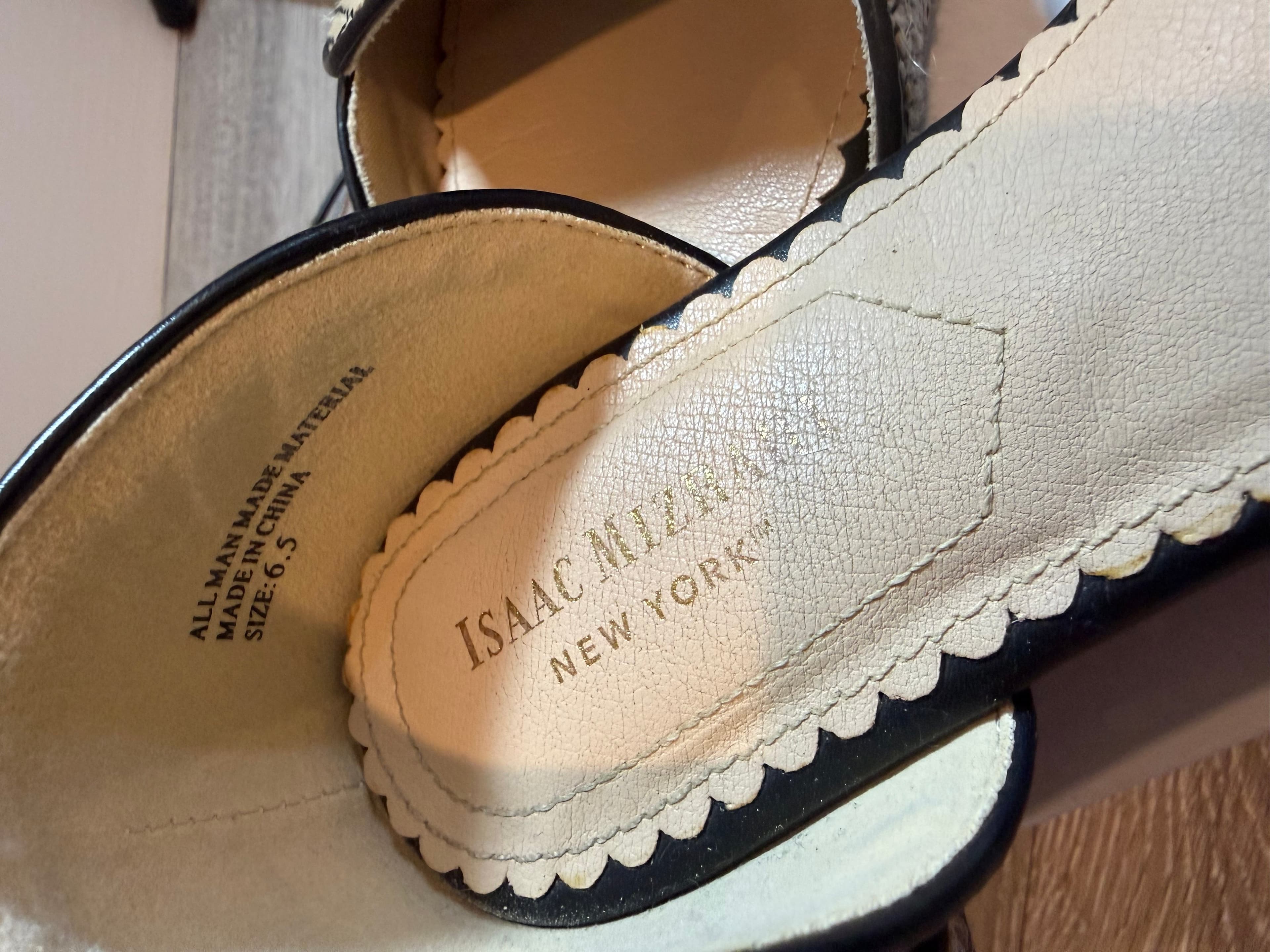 Isaac Mizrahi Women's Striped Flats Size 6.5 - Thumbnail 2