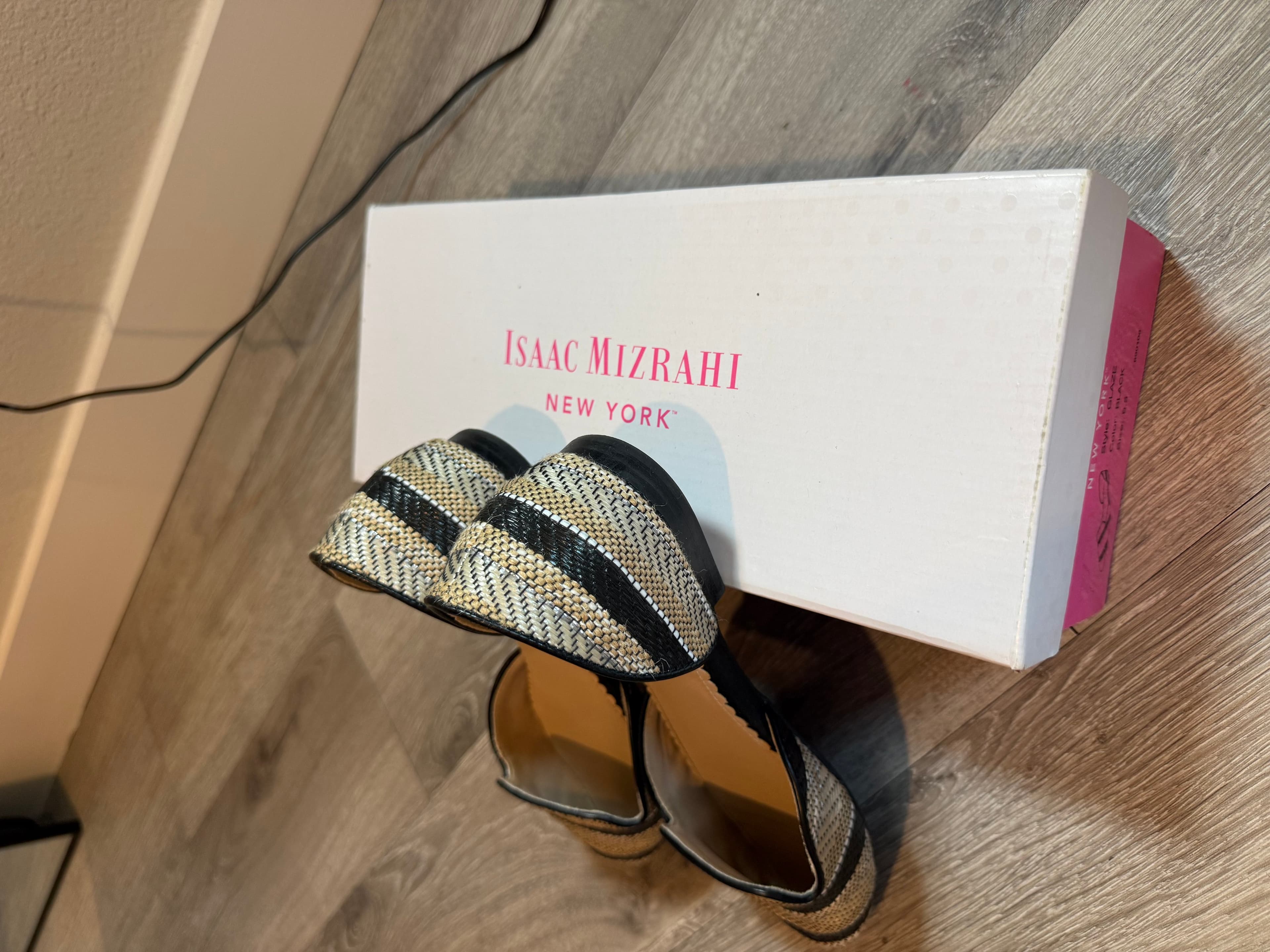 Isaac Mizrahi Women's Striped Flats Size 6.5 - Thumbnail 4