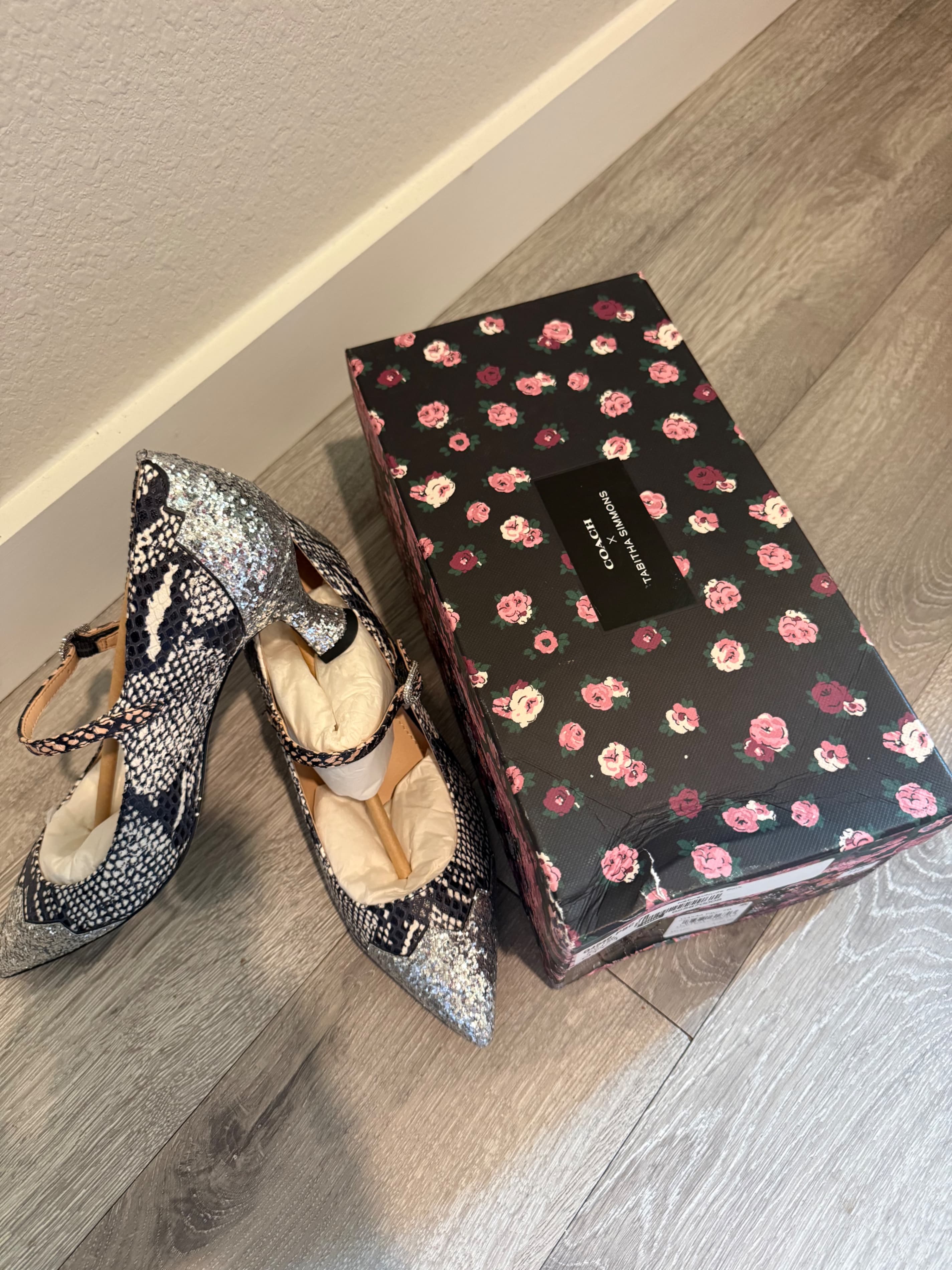 Edith Mary Jane Glitter Heels Size 7B - Thumbnail 4