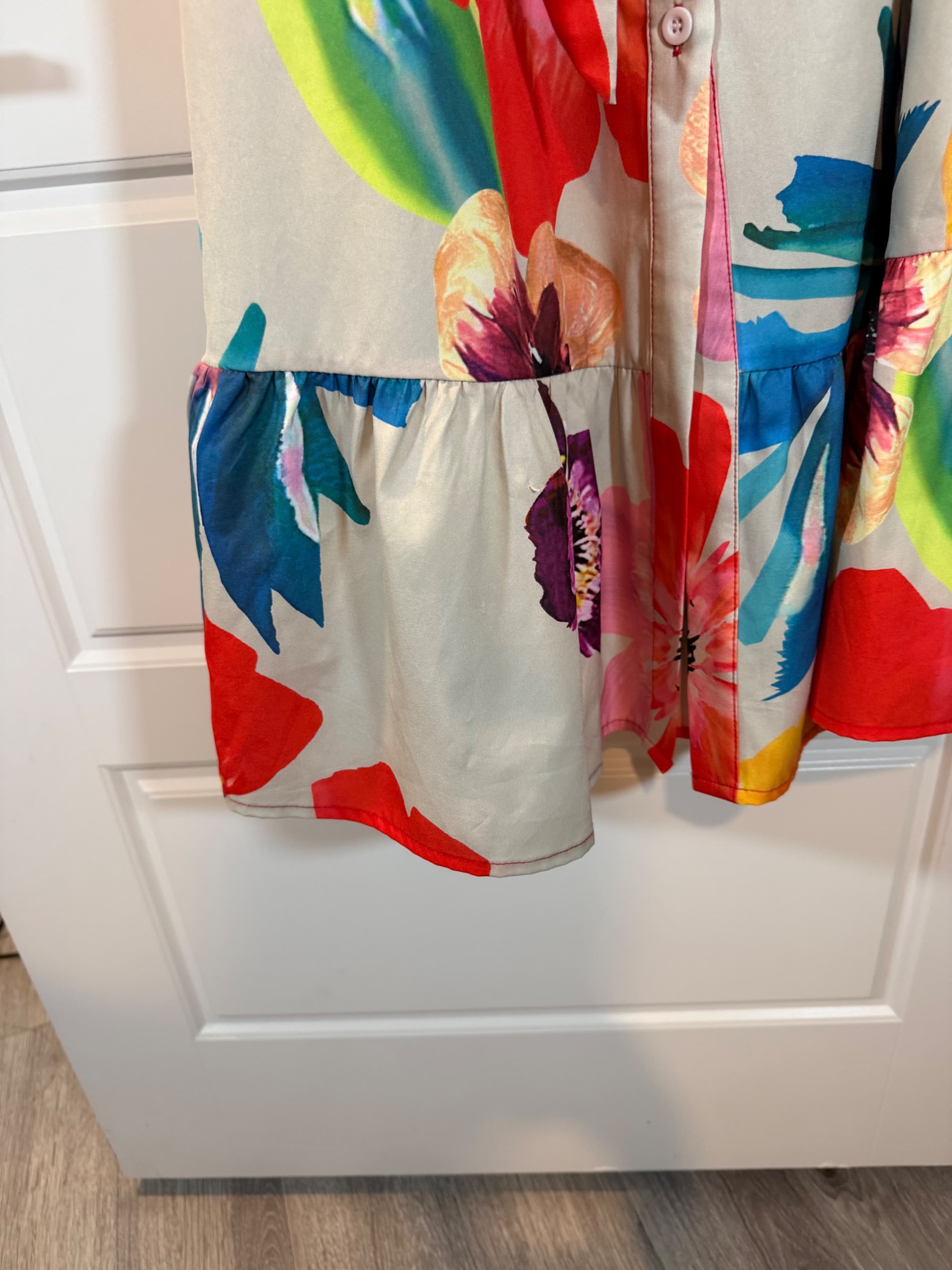 Shein Floral Button-Up Dress with Belt Size M - Thumbnail 5