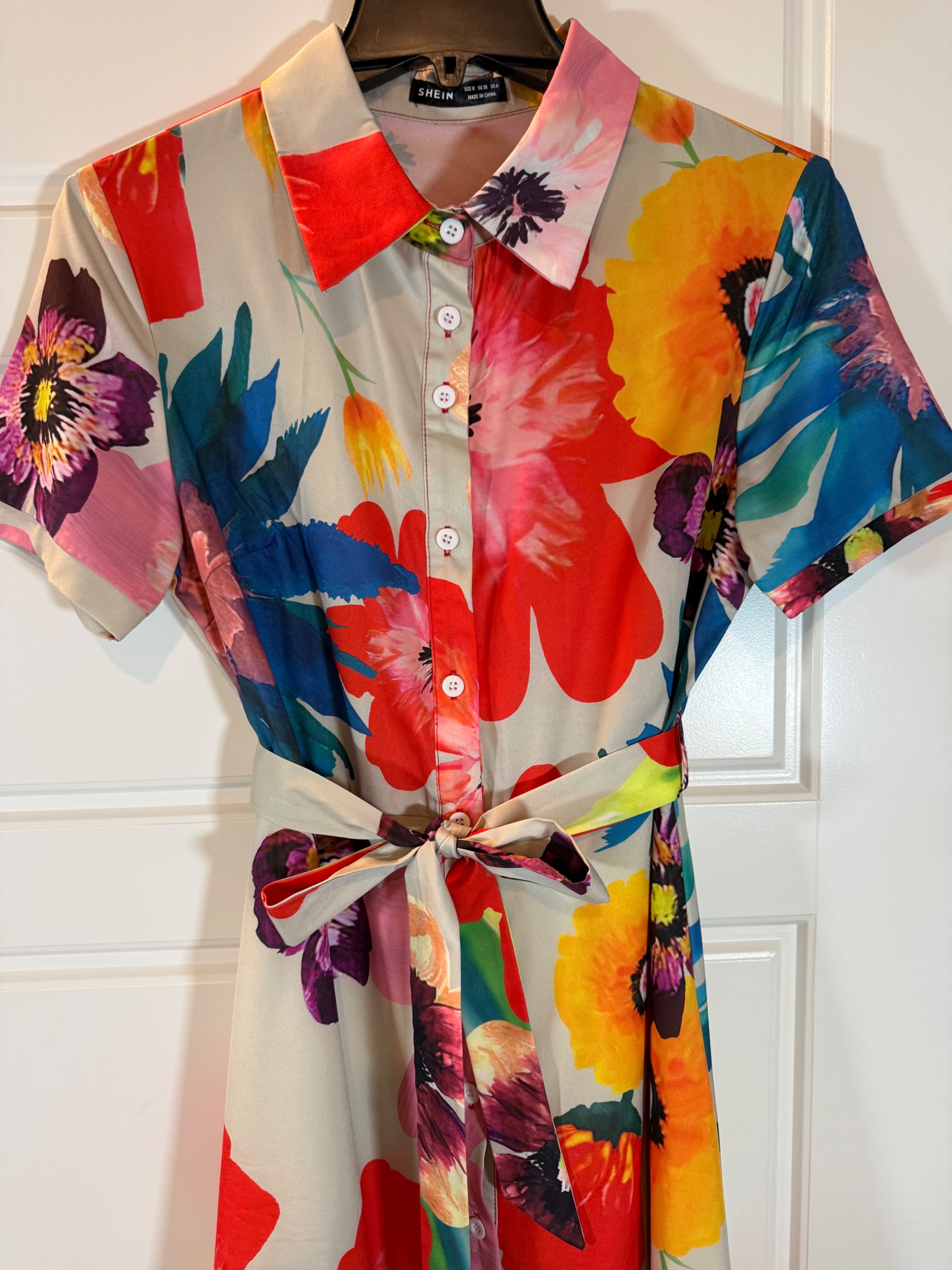 Shein Floral Button-Up Dress with Belt Size M - Thumbnail 2