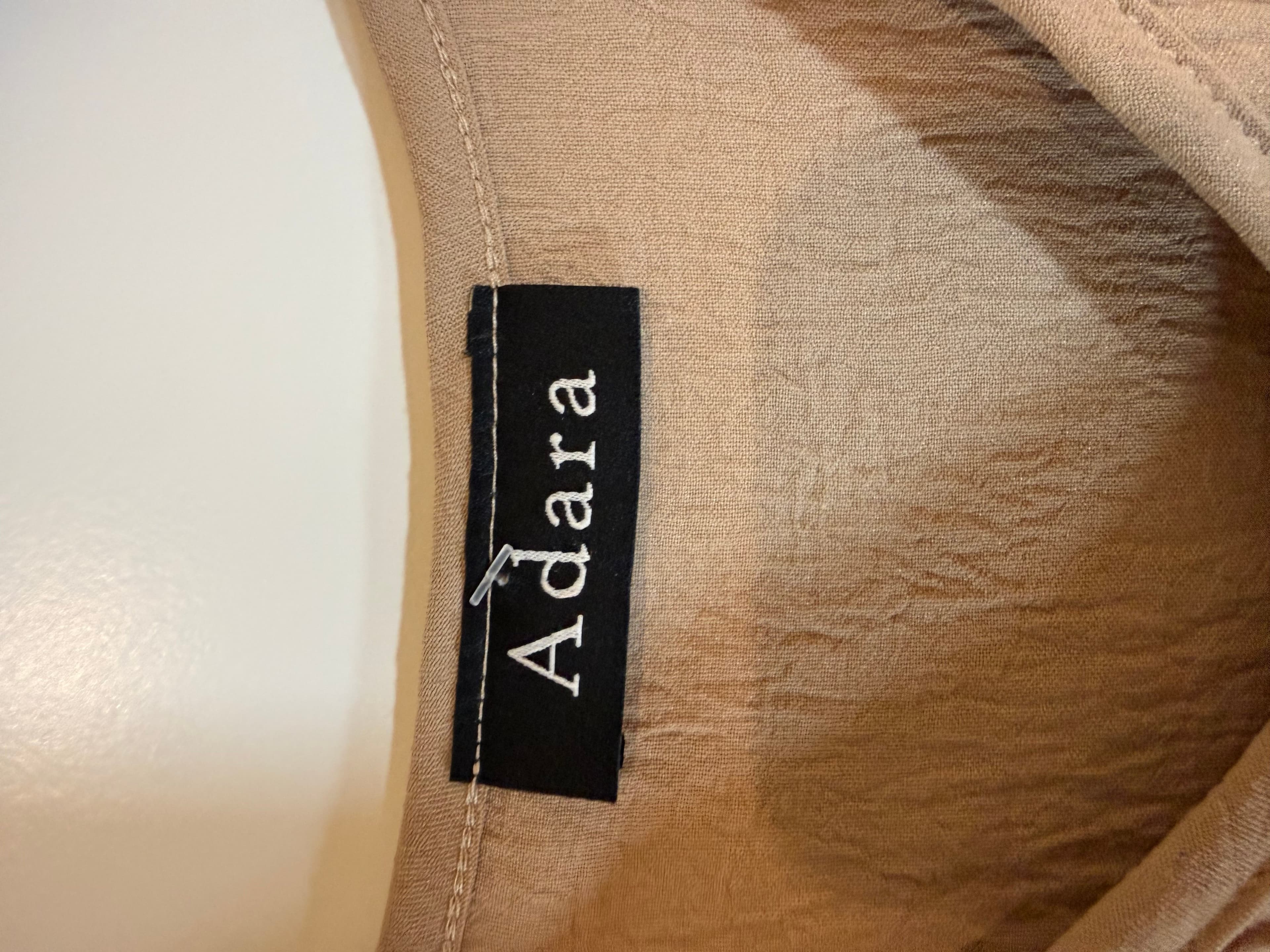 Adara Colorblock V-Neck Blouse with 3/4 sleeve - Thumbnail 3