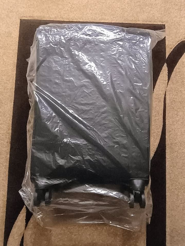 Cllson 20" Carry-On Luggage: Top Opening, USB Port, TSA Lock, Spinner Wheels - Thumbnail 4