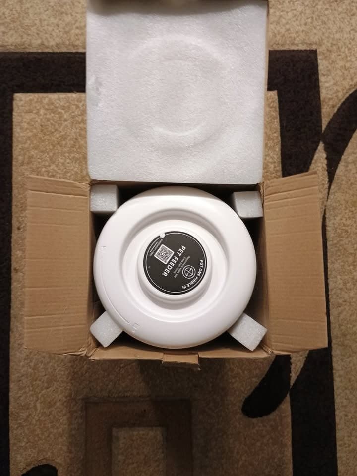 Automatic Cat Feeder Camera WiFi 5.2L Dual Bowls 2‐Way Audio APP Control - Thumbnail 2
