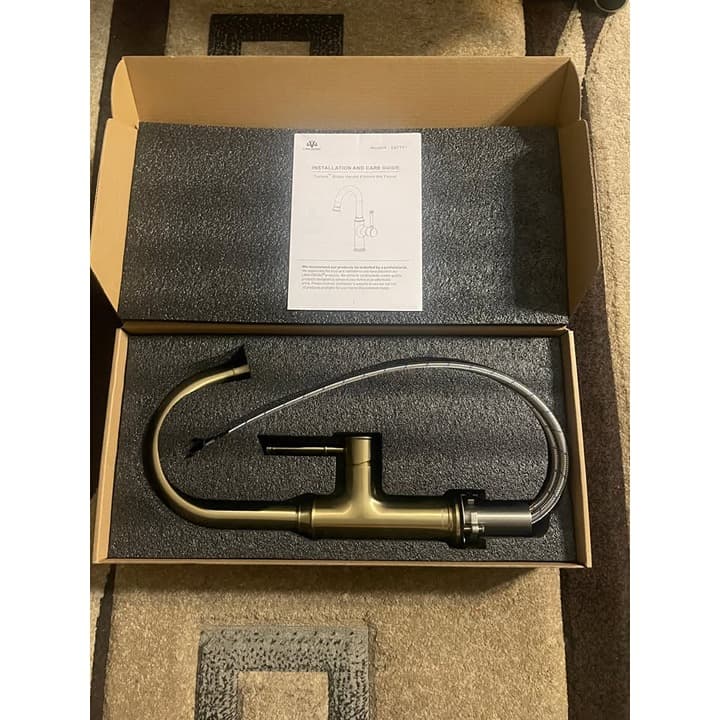 Lava Odoro Gold Bar Sink Faucet KBF201-SG - Thumbnail 2