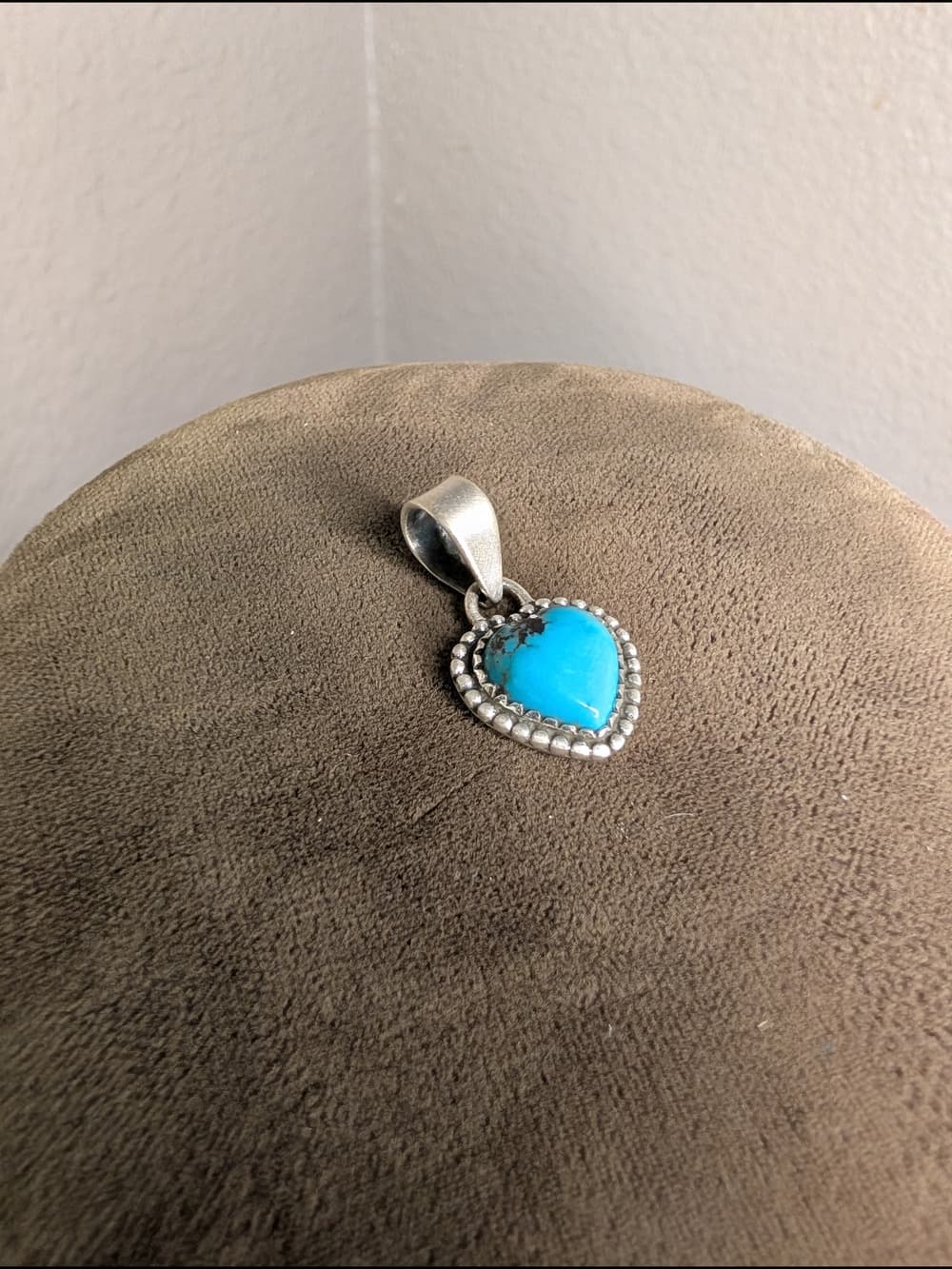 Dainty Santa Maria Turquoise Heart Pendant - Sterling Silver - Thumbnail 2