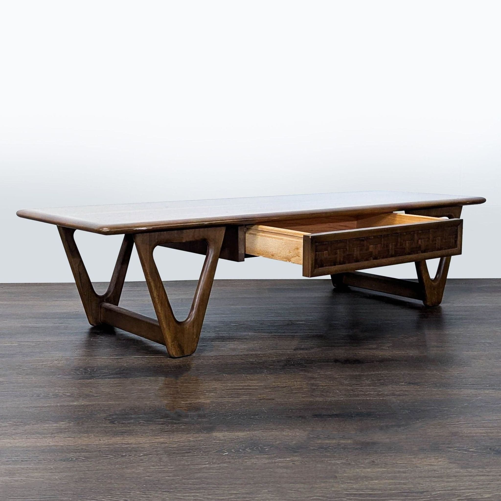 Vintage Lane Perception Surfboard Coffee Table - Thumbnail 2