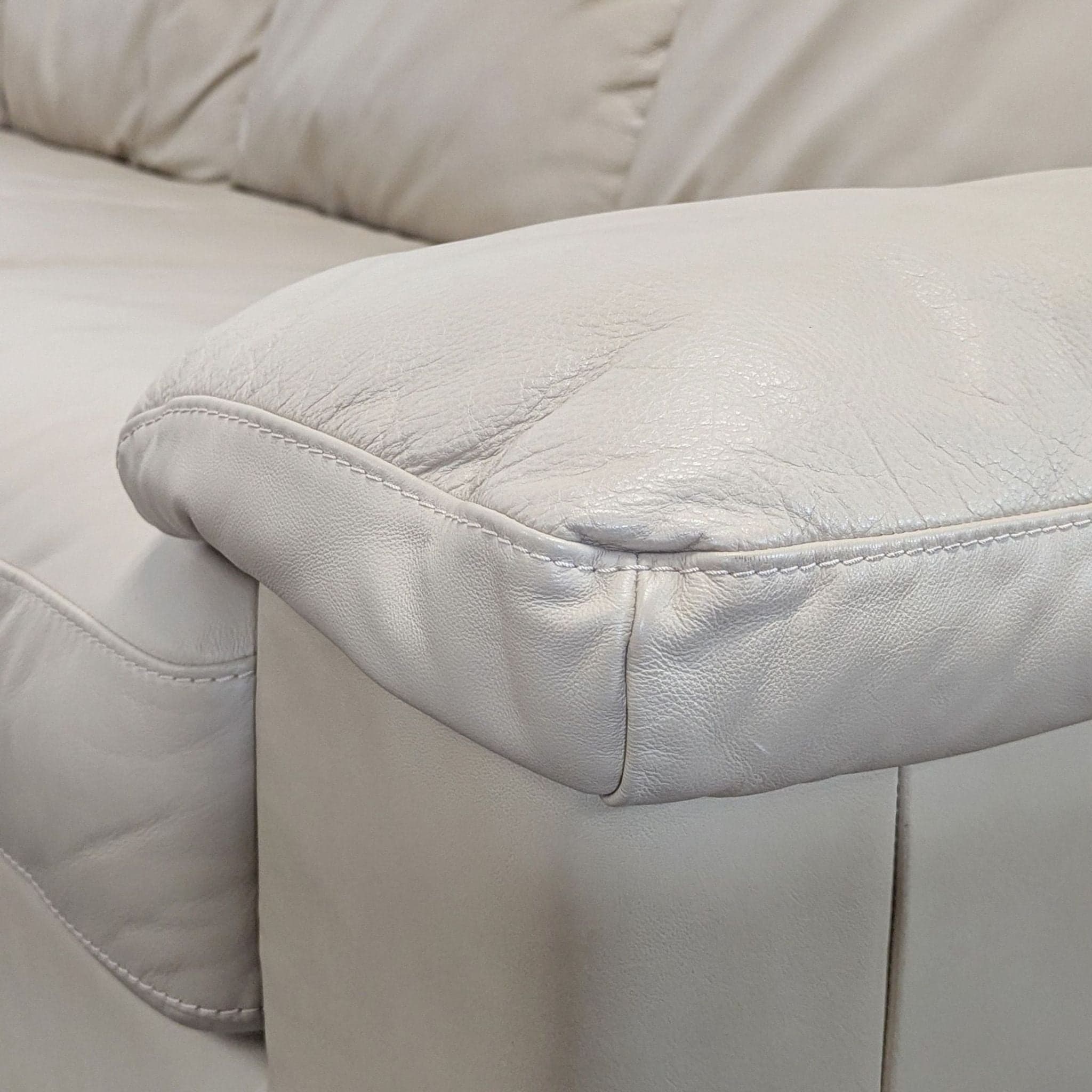 Italsofa 3-Seat Sofa in Beige Leather - Thumbnail 4