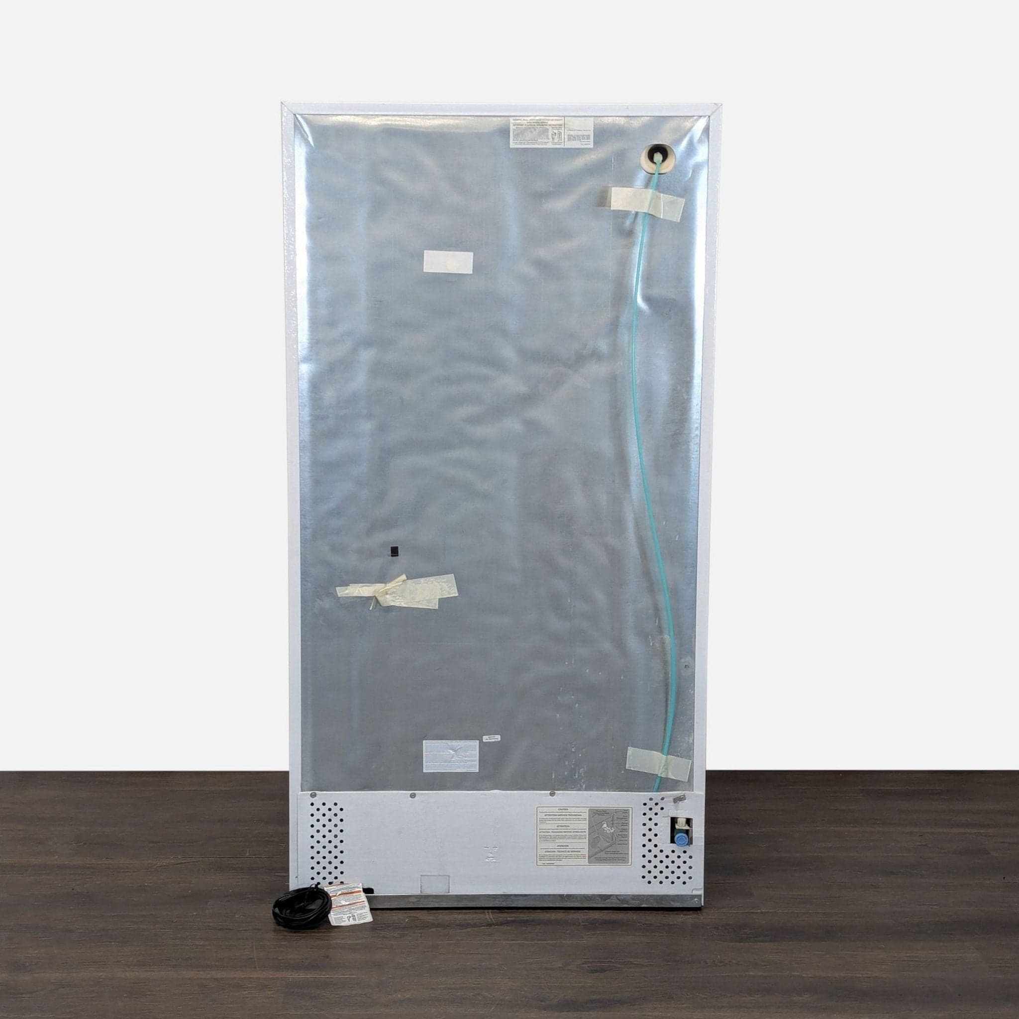 Frigidaire FRS6LE4FW0 Side-by-Side Refrigerator with Ice and Water Dispenser - White - Thumbnail 2