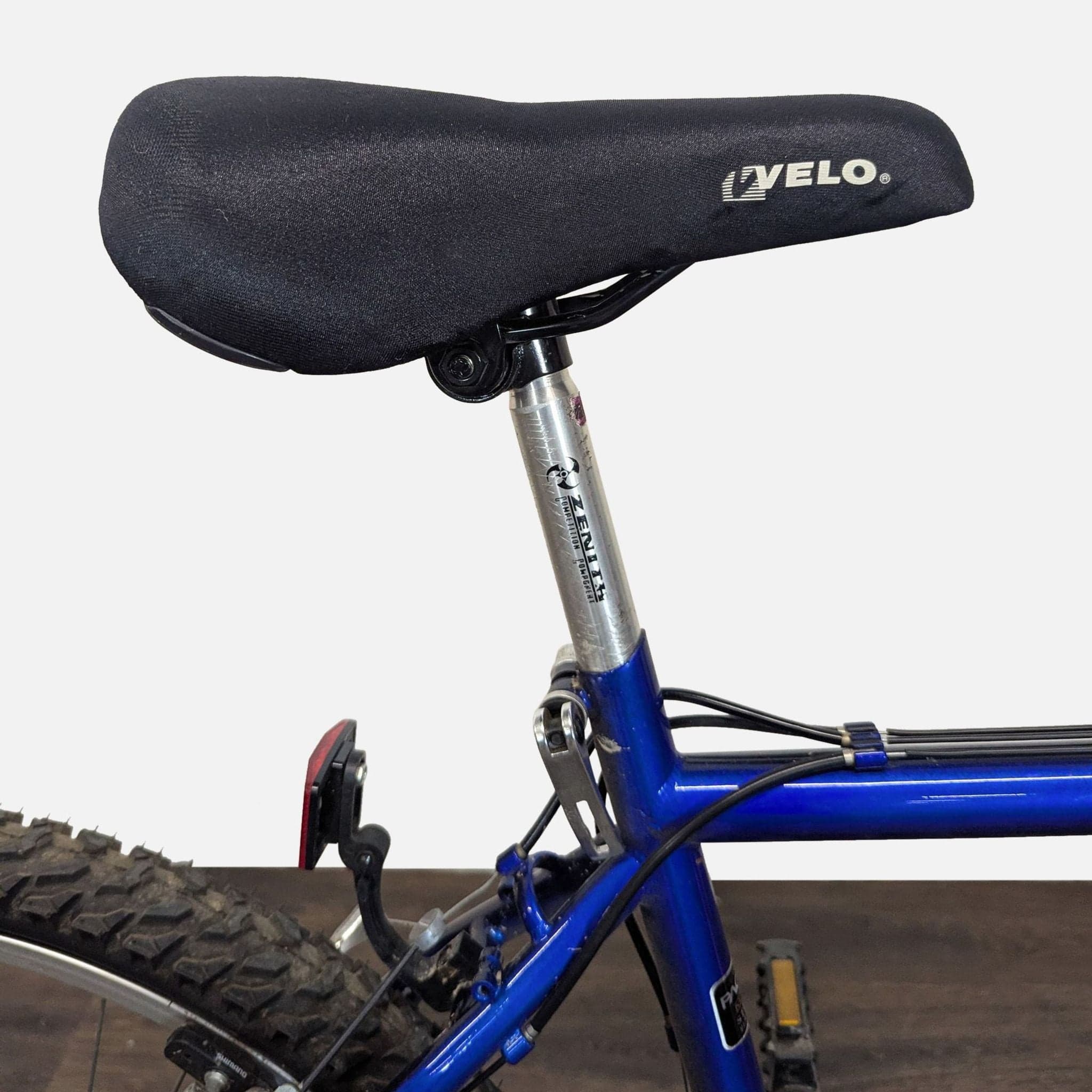 Blue Cobra Mountain Bike - Durable Outdoor Bicycle with 18-Speed Gears - Thumbnail 9