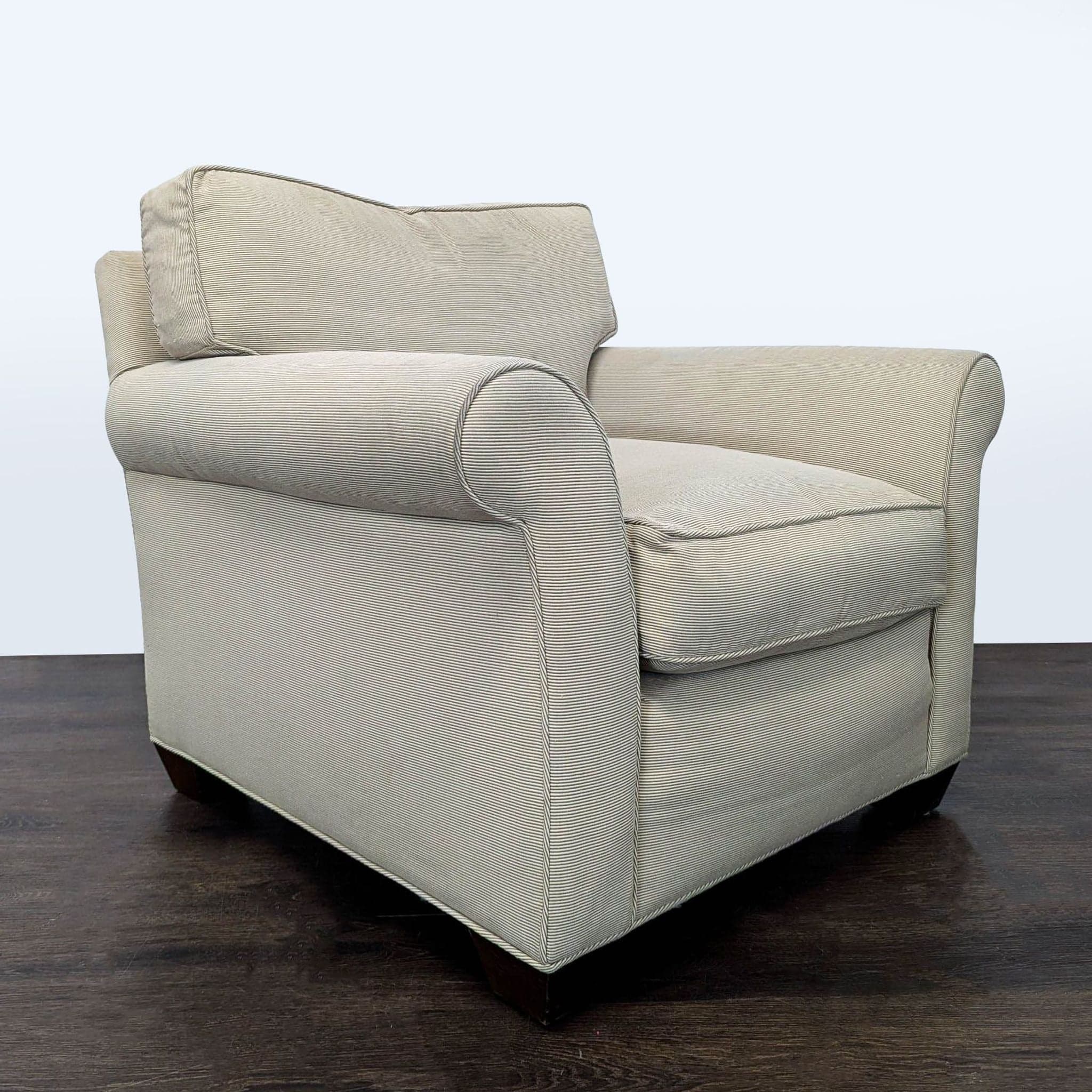 Comfy Lounge Chair with Matching Ottoman - Light Sage - Thumbnail 3