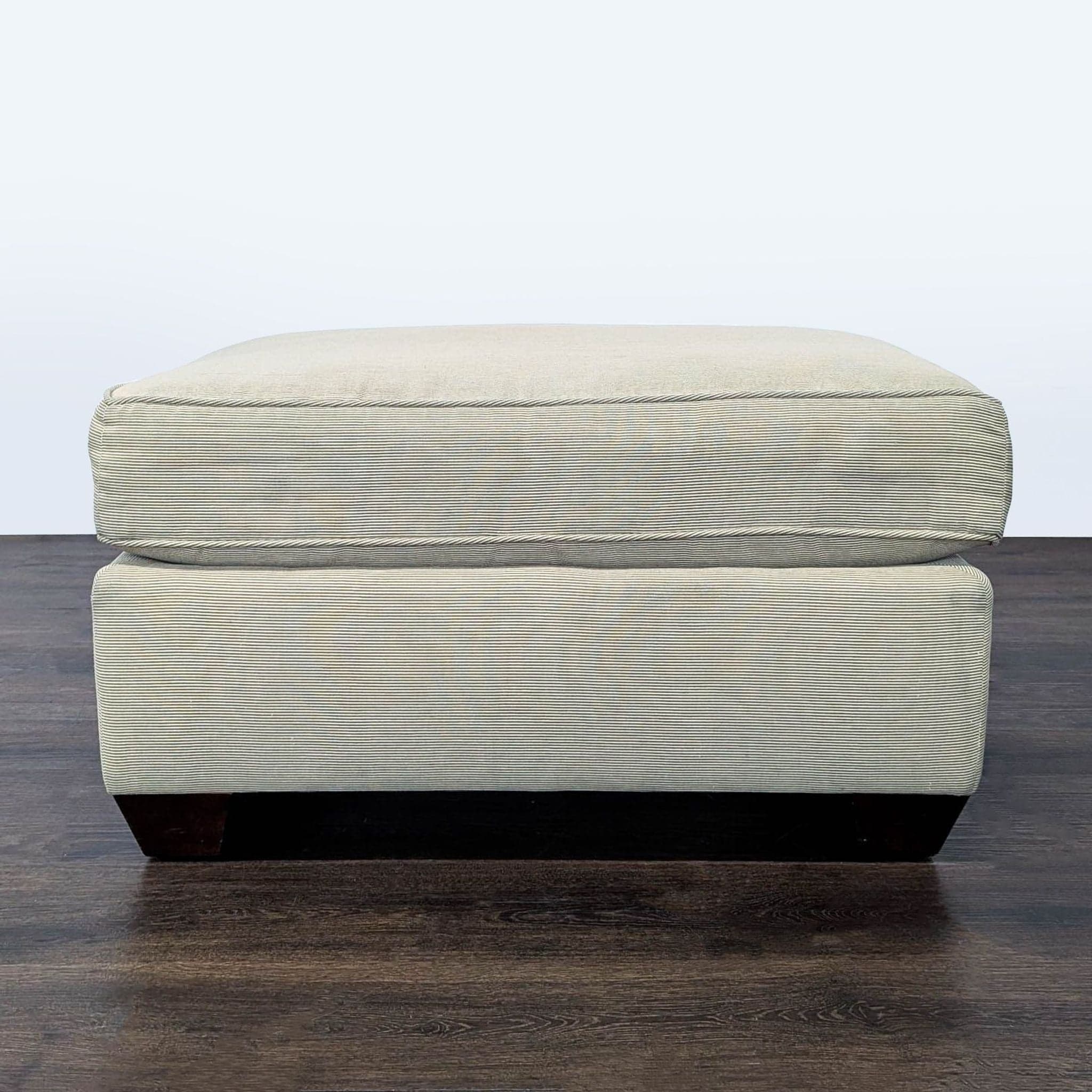 Comfy Lounge Chair with Matching Ottoman - Light Sage - Thumbnail 7