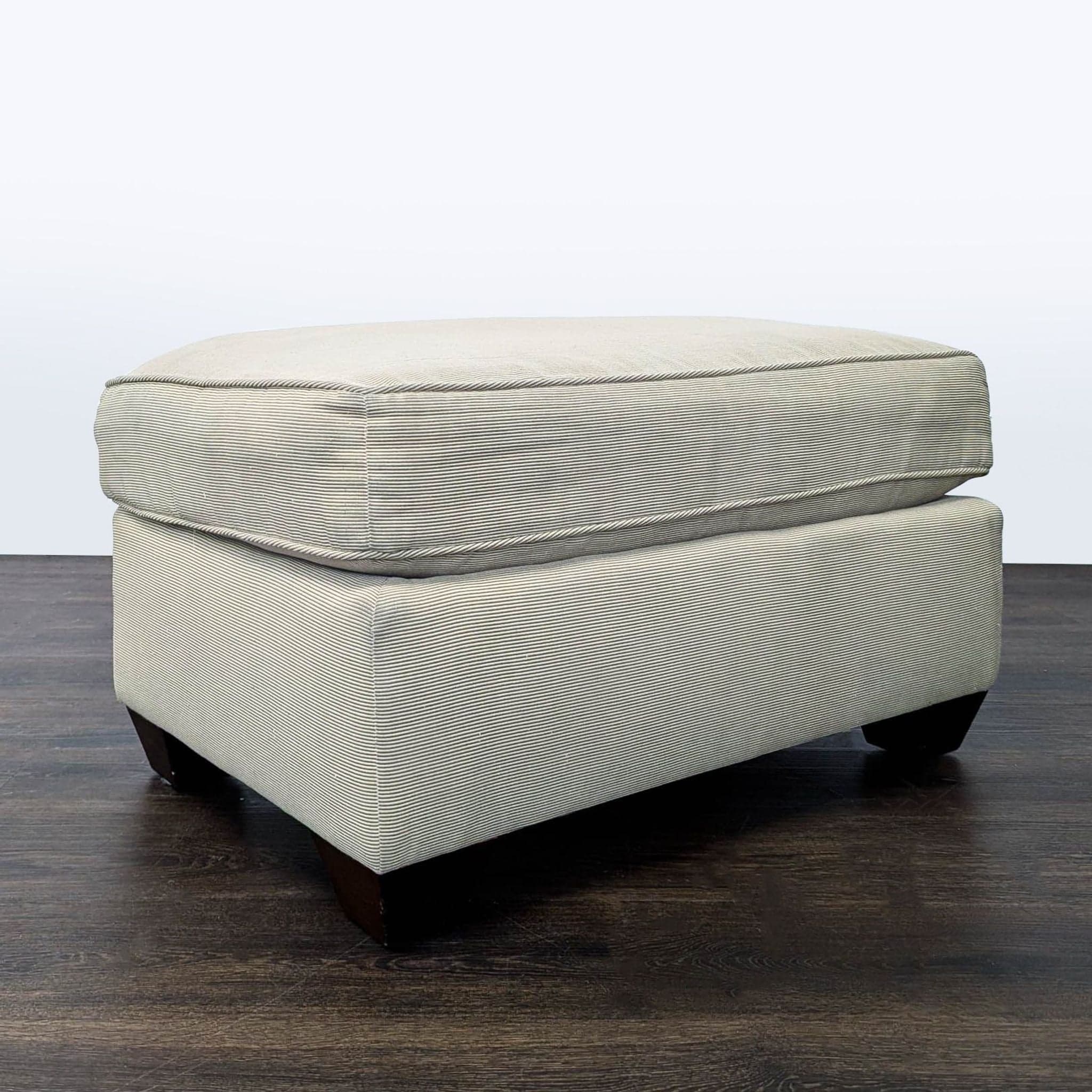 Comfy Lounge Chair with Matching Ottoman - Light Sage - Thumbnail 8