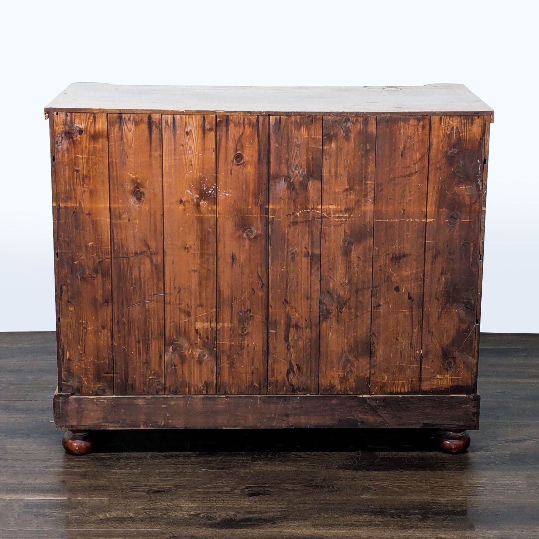 Antique American Empire Flame Mahogany Dresser with Skeleton Keys - Thumbnail 5