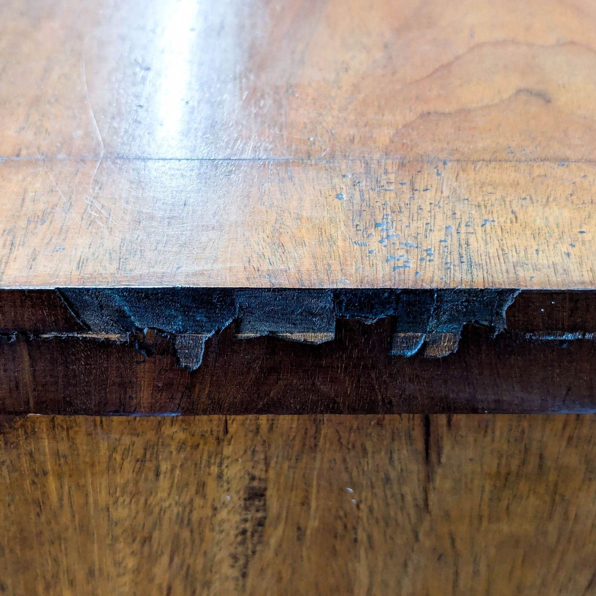 Antique American Empire Flame Mahogany Dresser with Skeleton Keys - Thumbnail 9