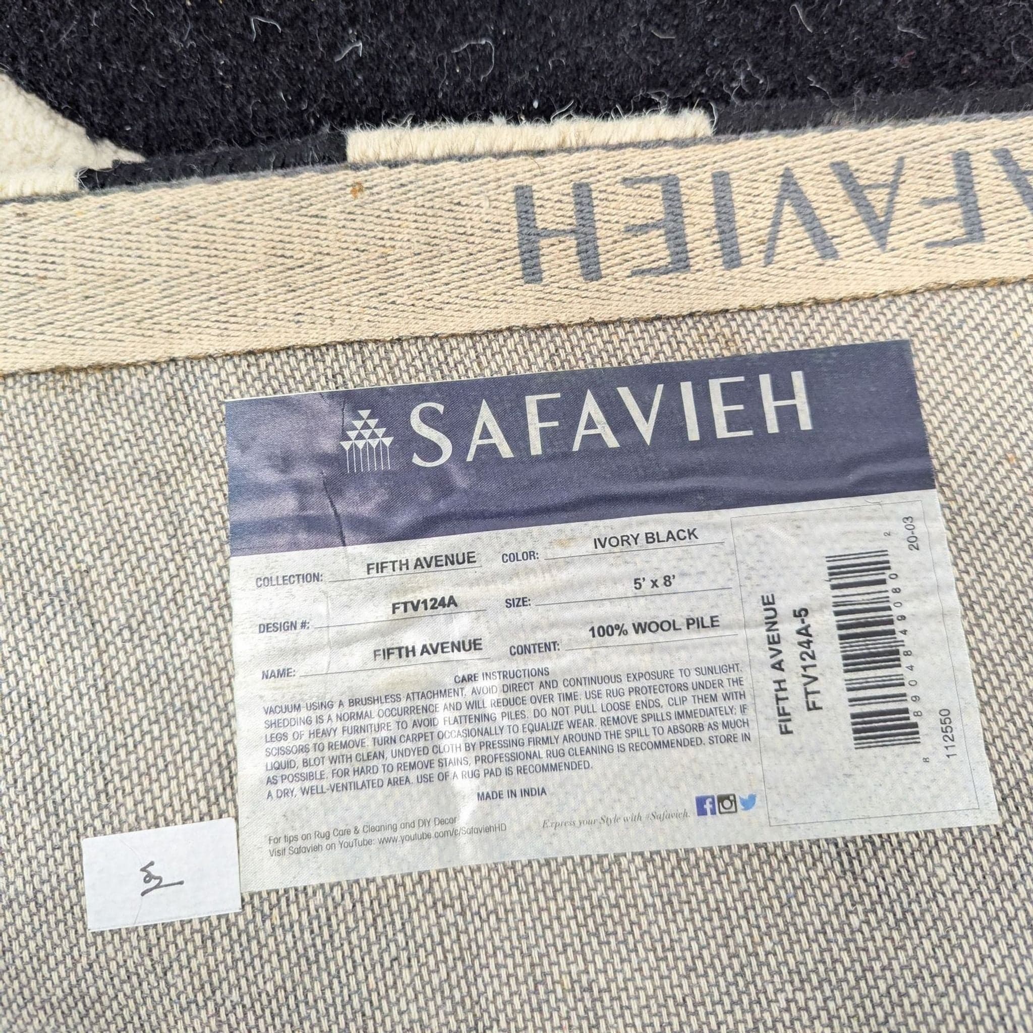 Safavieh Fifth Avenue 5’x8’ Black and White Abstract Geometric Area Rug - Thumbnail 4