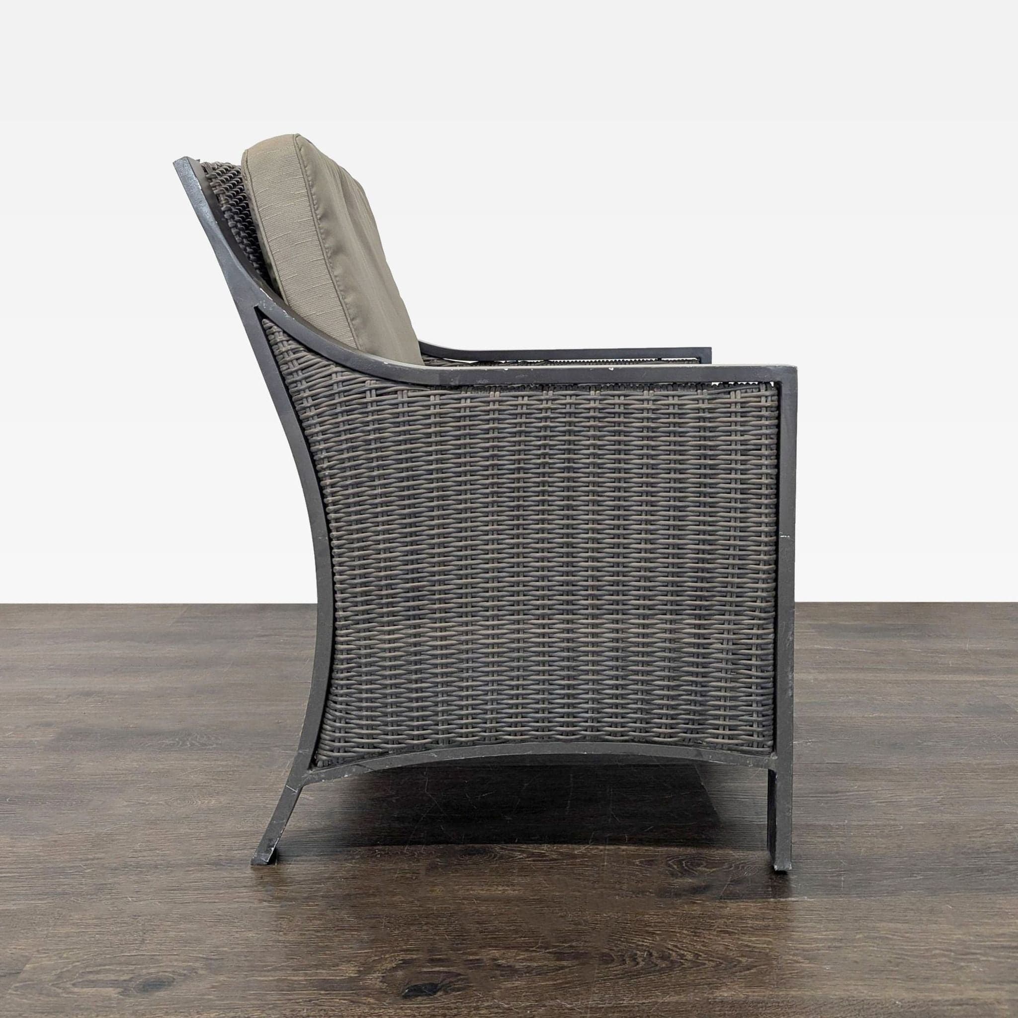 All Weather Outdoor Wicker Armchair with Cushions - Sturdy Metal Frame - Thumbnail 8