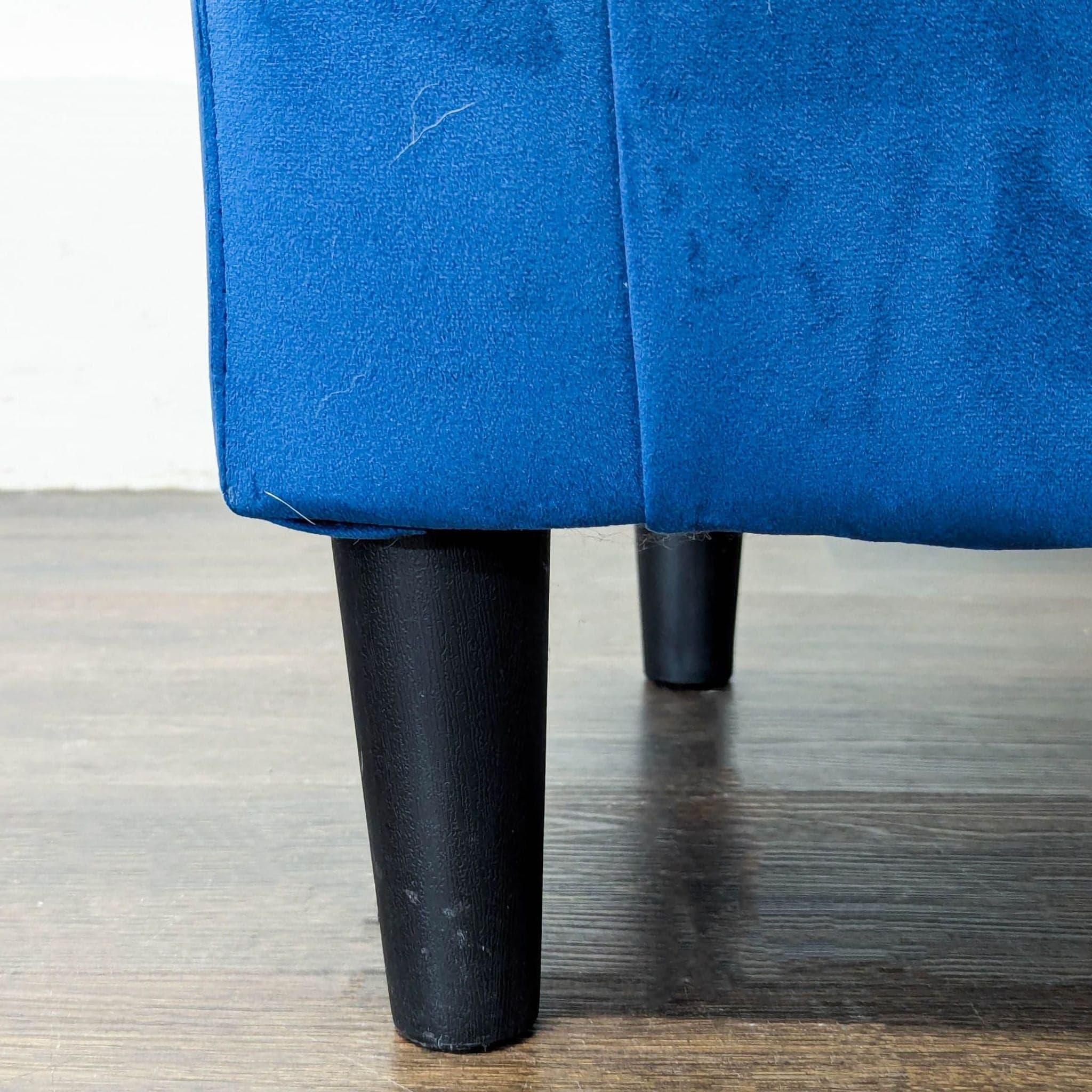Modern Blue Velvet Lounge Chair with Curved Backrest - Thumbnail 8