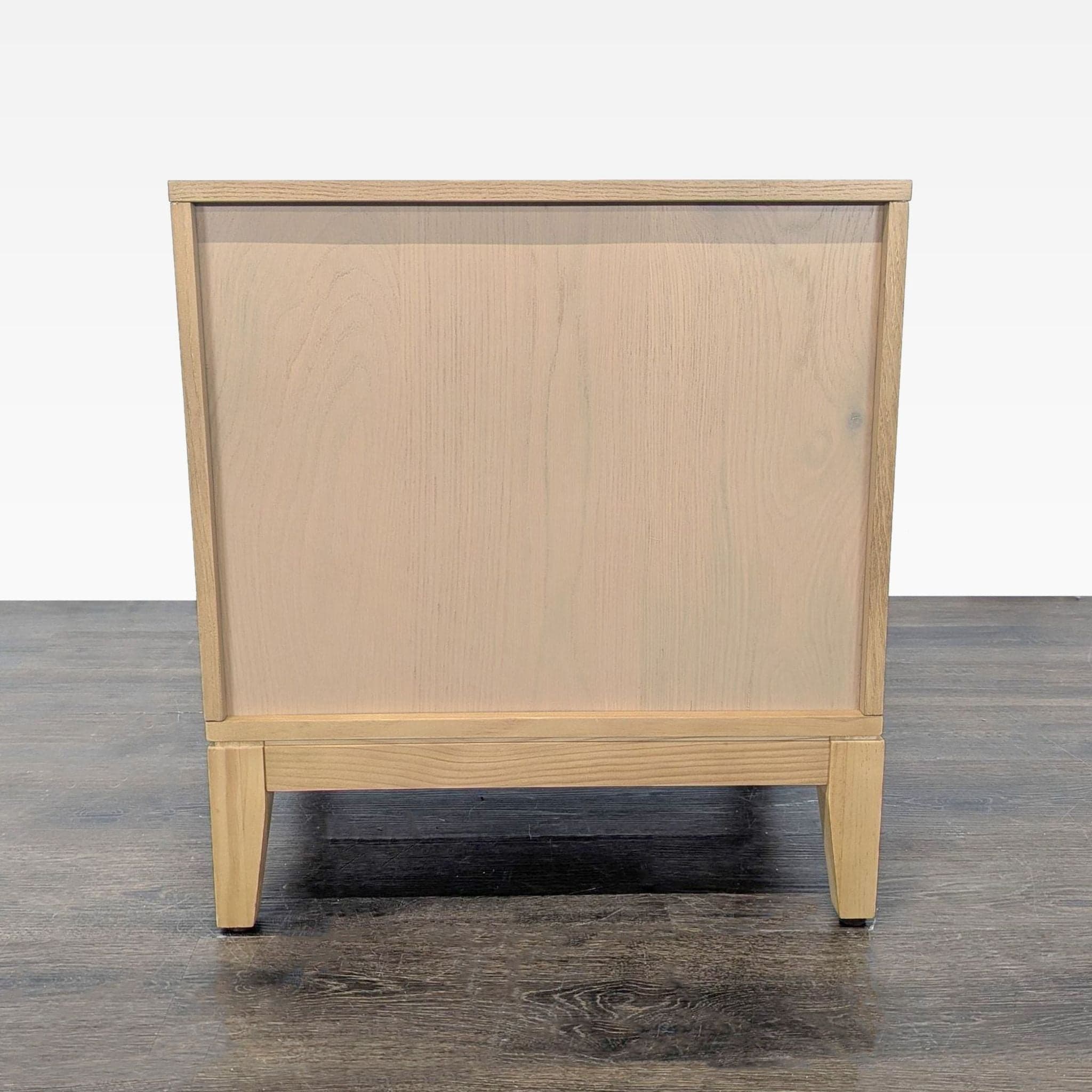 Threshold with Studio McGee Side Thousand Oaks Wood Scalloped Side Table - Thumbnail 5