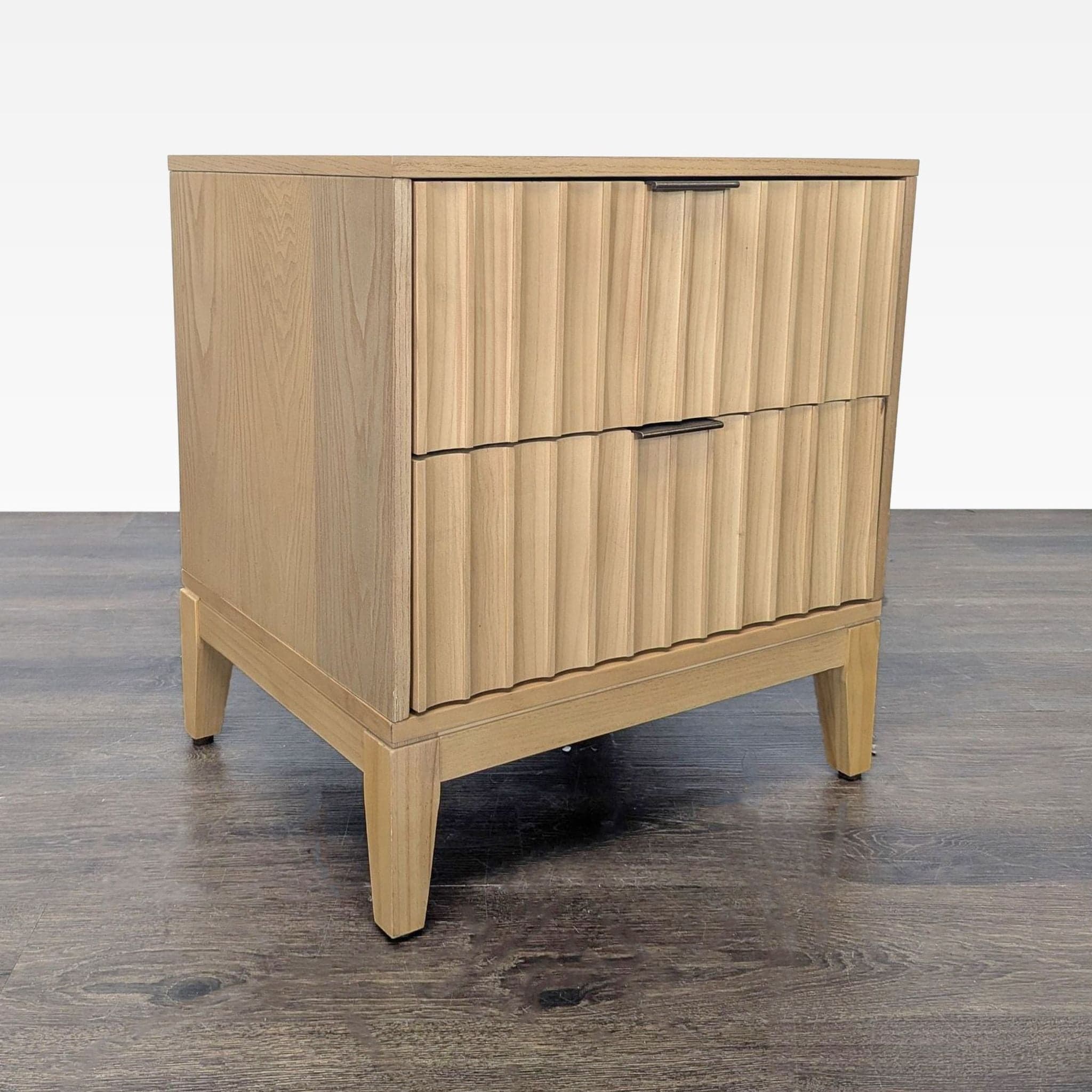 Threshold with Studio McGee Side Thousand Oaks Wood Scalloped Side Table - Thumbnail 8