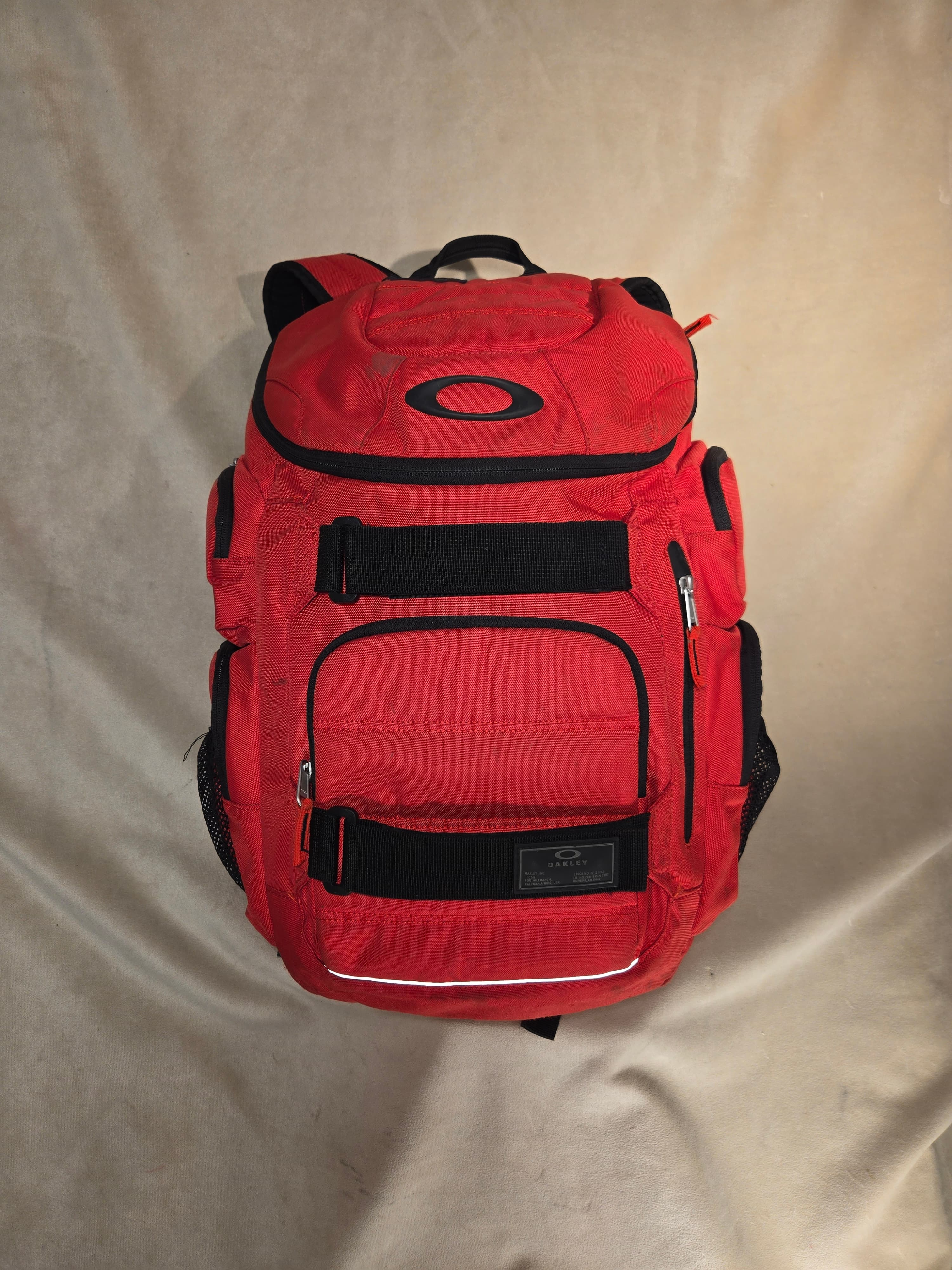 Oakley Enduro 2.0 30L Backpack True Red Tactical Skate Travel Tech Pack 921012