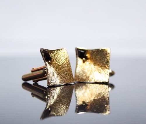 Vintage SWANK Designer Gold Tone Black Onyx Insert Men's Fashion Cufflinks - Thumbnail 3
