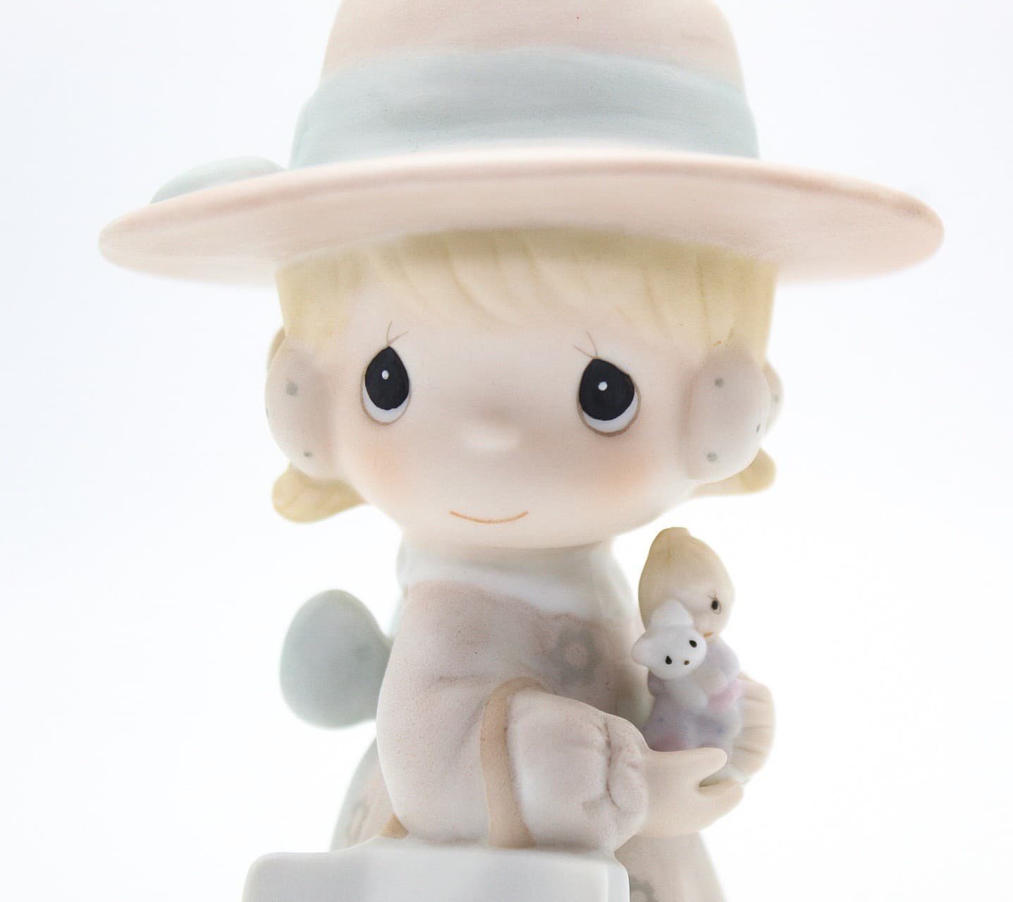 Precious Moments Seek And Ye Shall Find Enesco Porcelain Figurine 1984 - Thumbnail 2