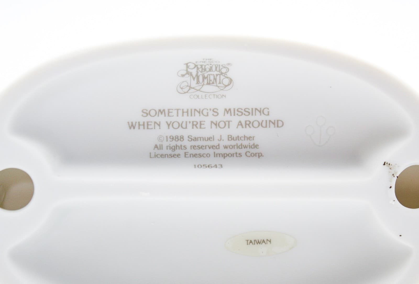 Precious Moments Somethings Missing When Your Not Around Porcelain Figurine 1988 - Thumbnail 8