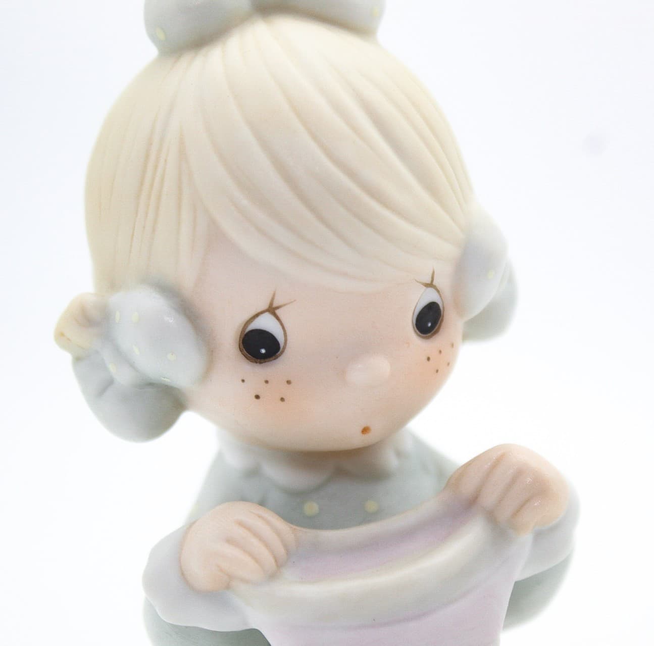 Precious Moments Christmas Joy From Head To Toe Enesco Porcelain Figurine 1982 - Thumbnail 2