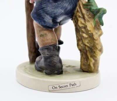 Hummel Goebel On Secret Path West Germany Vintage Porcelain Figurine TMK5 - Thumbnail 4