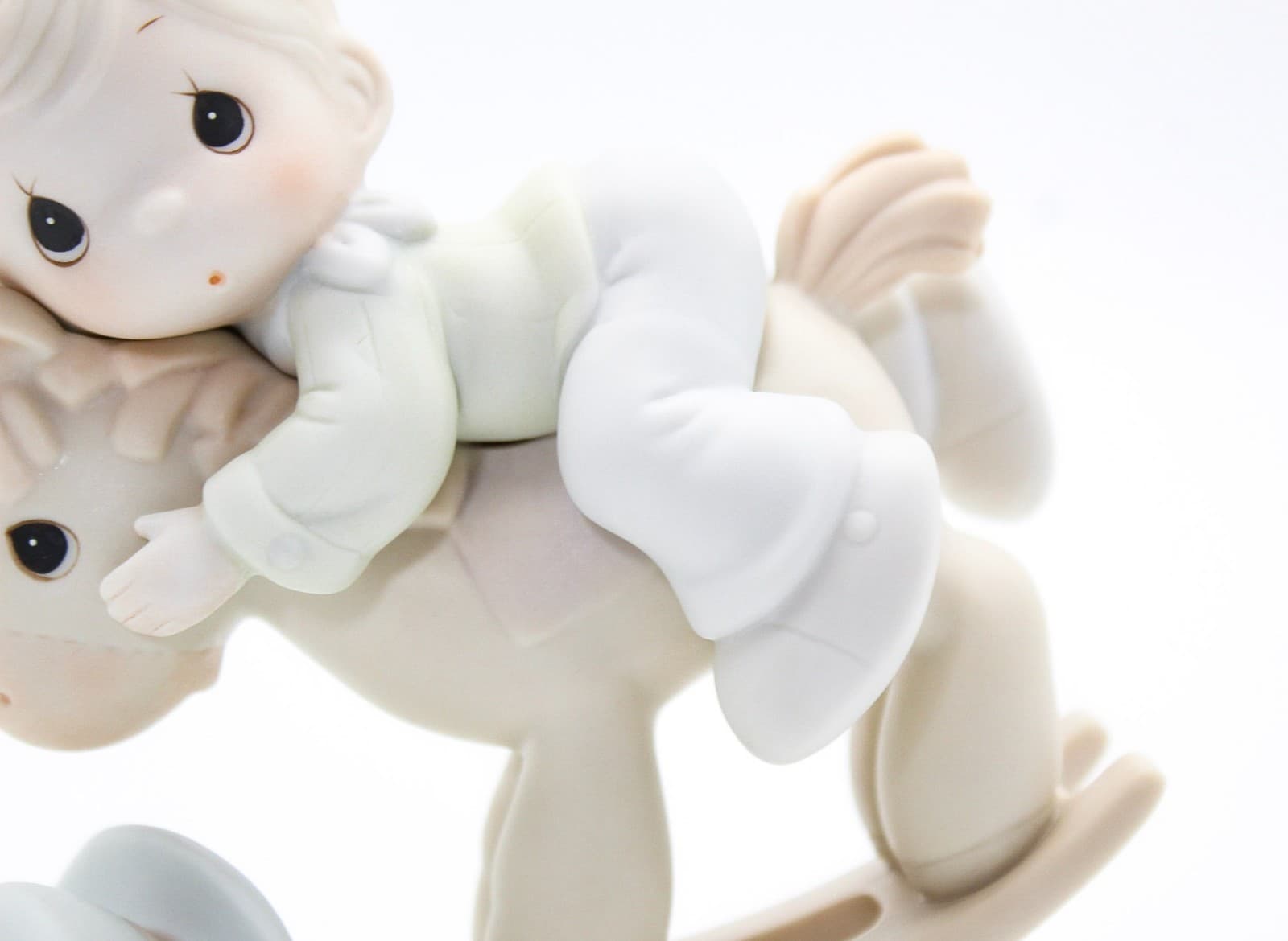 Precious Moments Take Heed When You Stand Enesco Porcelain Figurine 1991 - Thumbnail 3