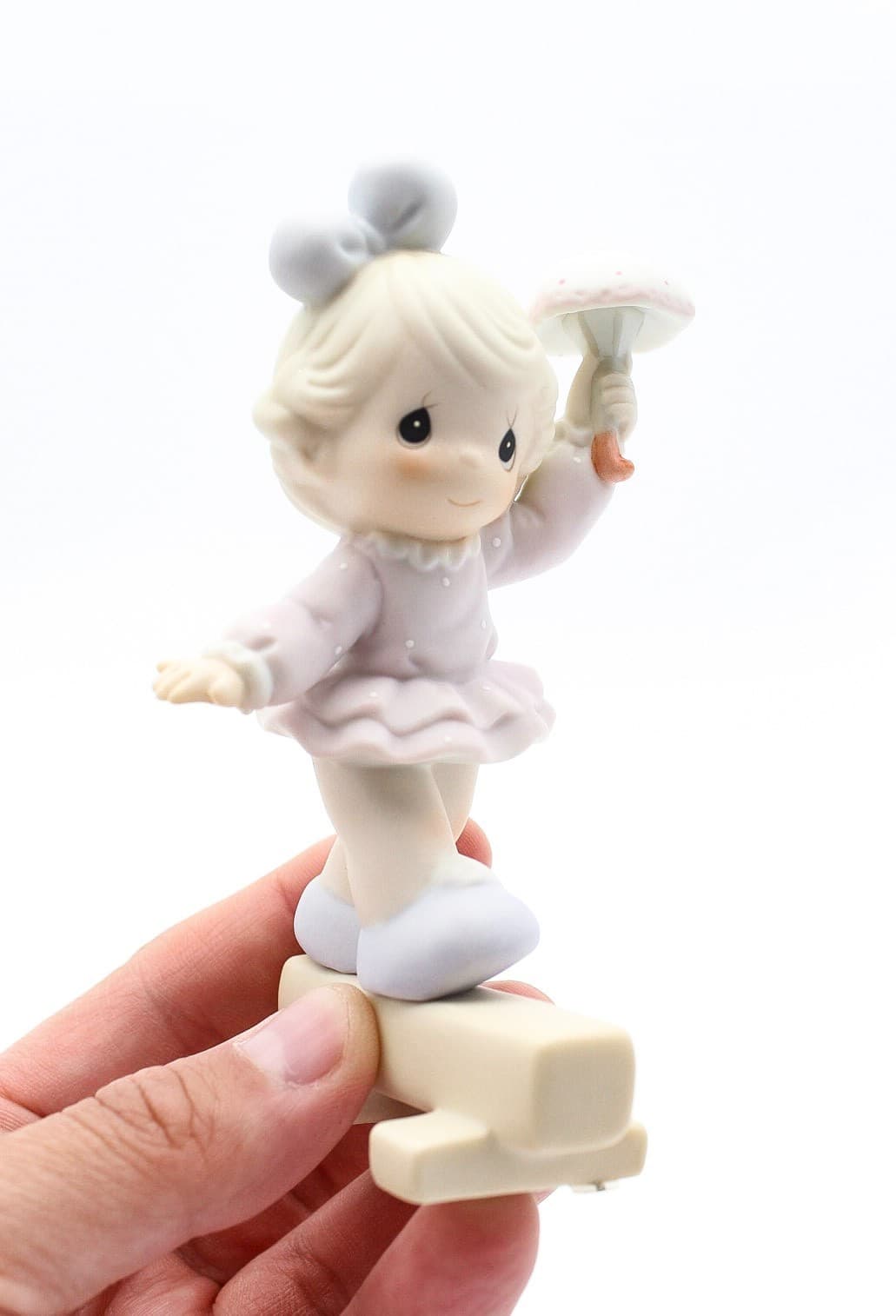 Precious Moments Markie Enesco Porcelain Figurine 1993 - Thumbnail 2
