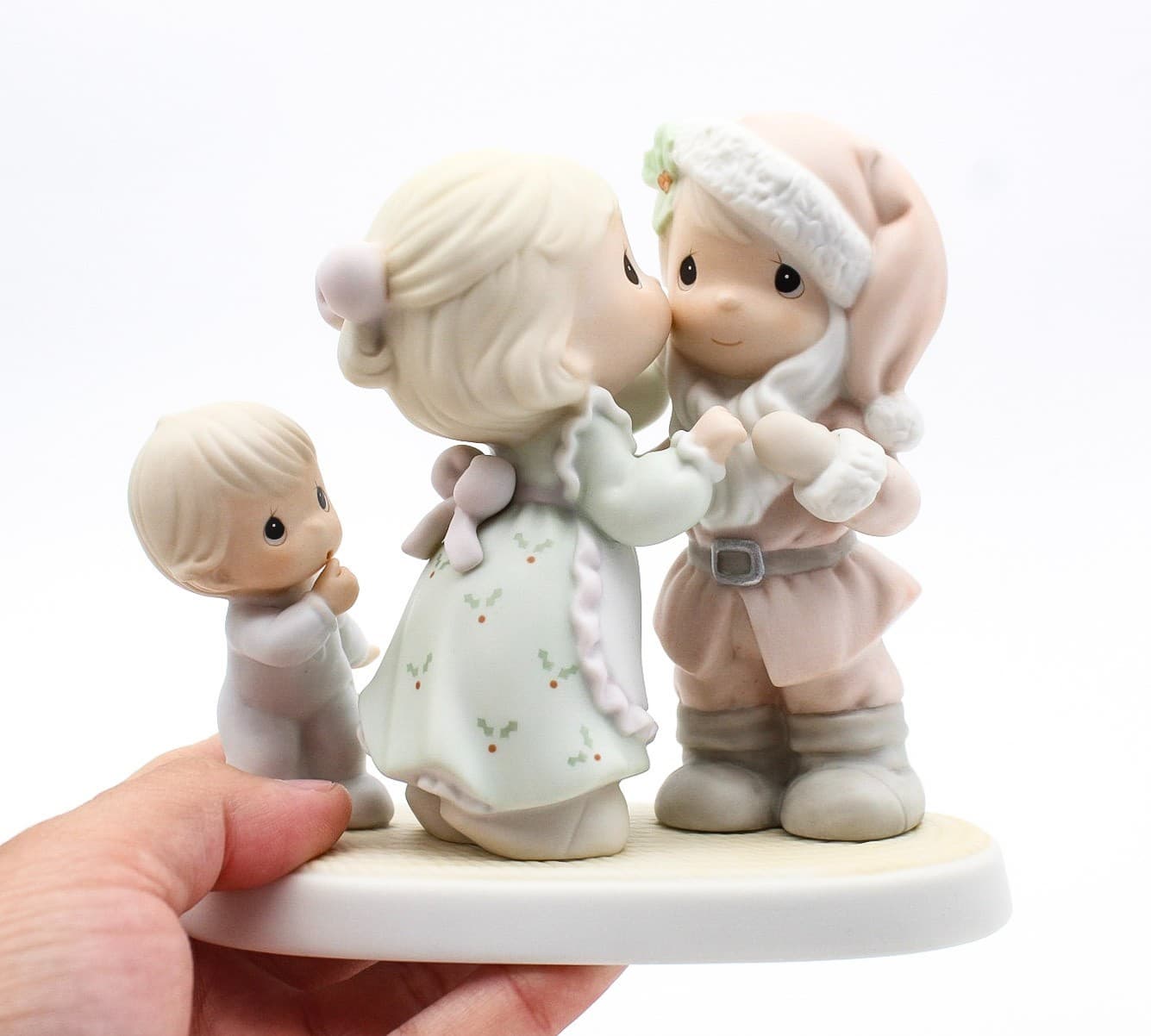 Precious Moments I Saw Mommy Kissing Santa Claus Enesco Porcelain Figurine 1998 - Thumbnail 7