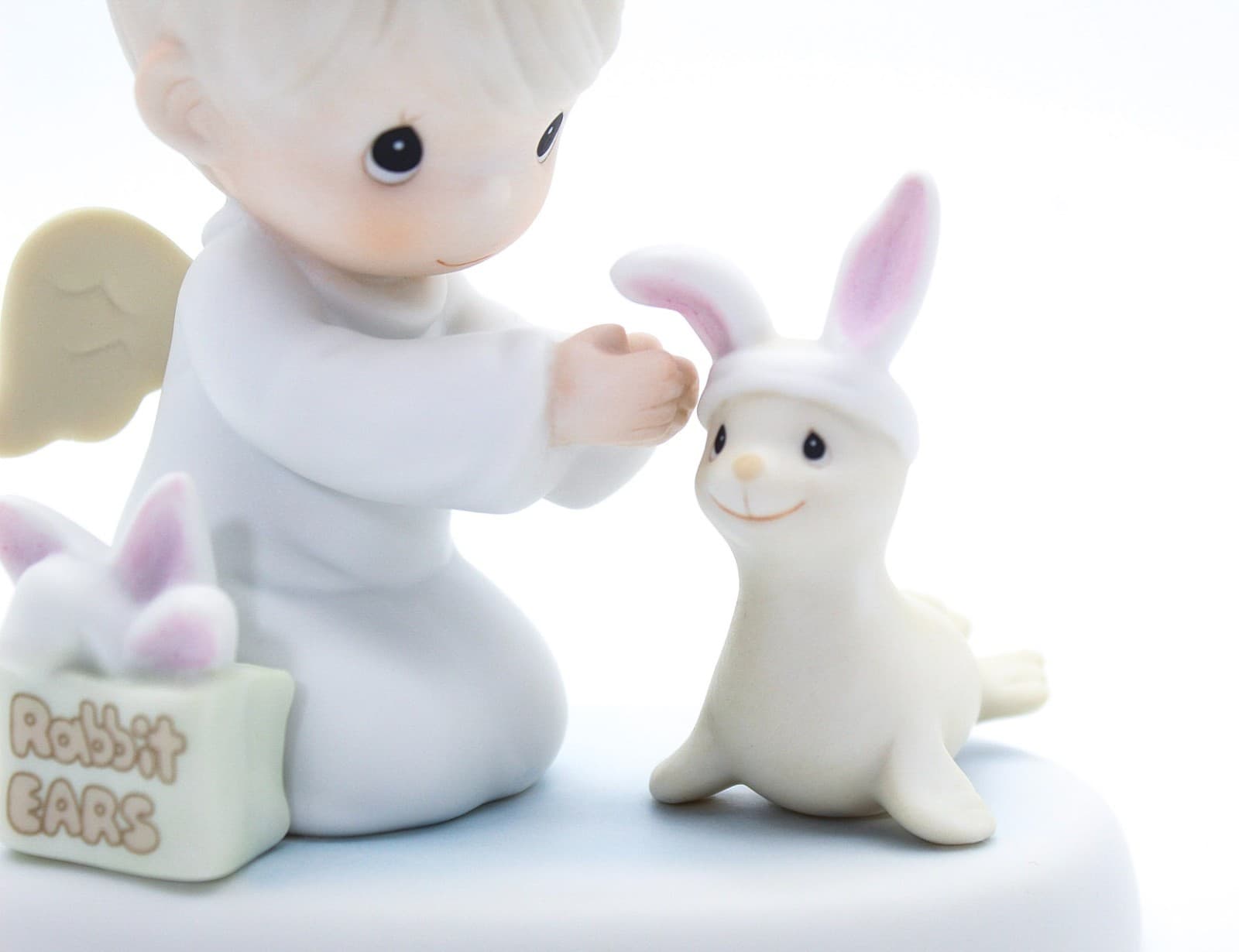 Precious Moments Heaven Bless You Easter Seal Enesco Porcelain Figurine 1998 - Thumbnail 4