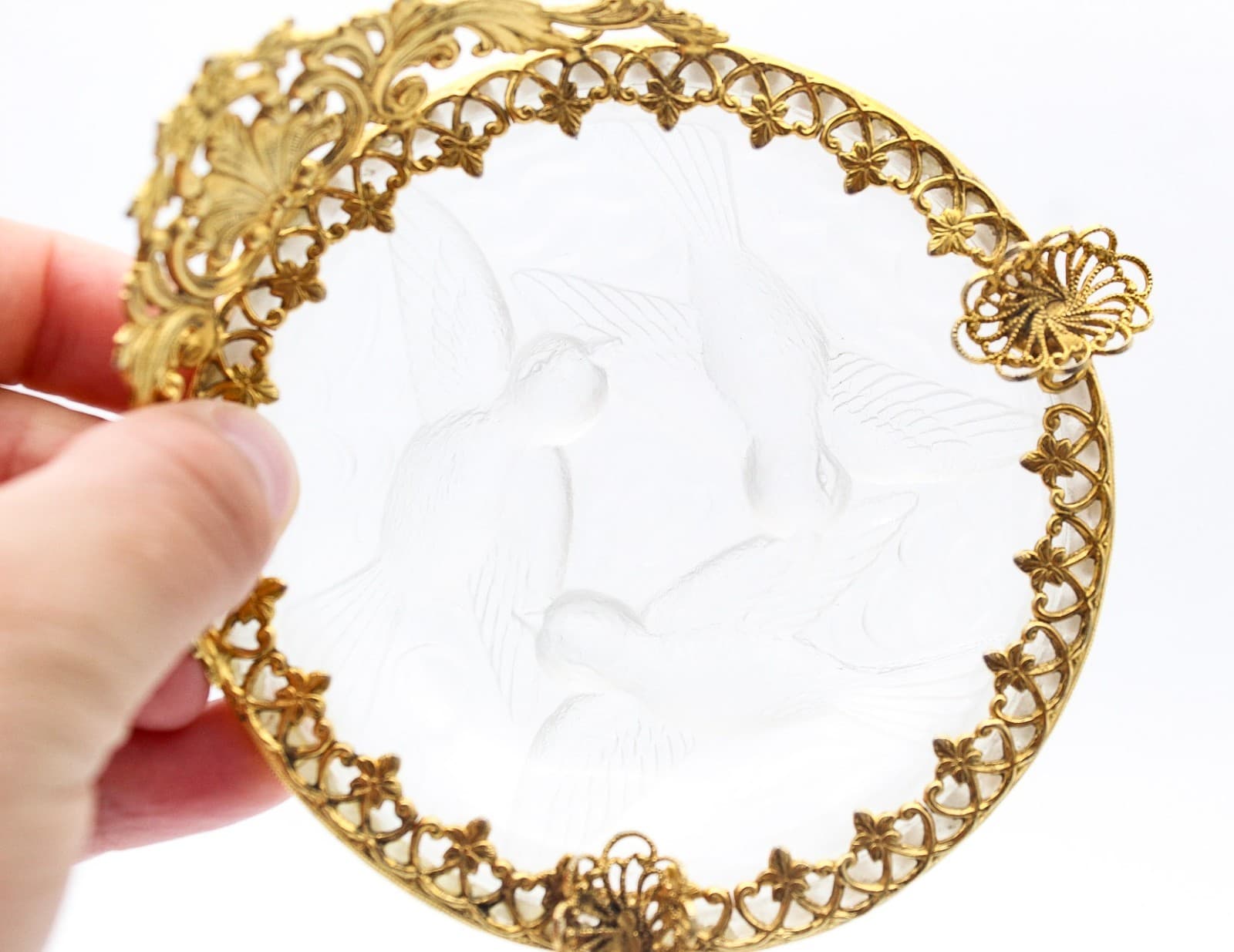 Vintage French Gold Ormolu Filigree Frosted Art Glass Bird Dove Ashtray - Thumbnail 9