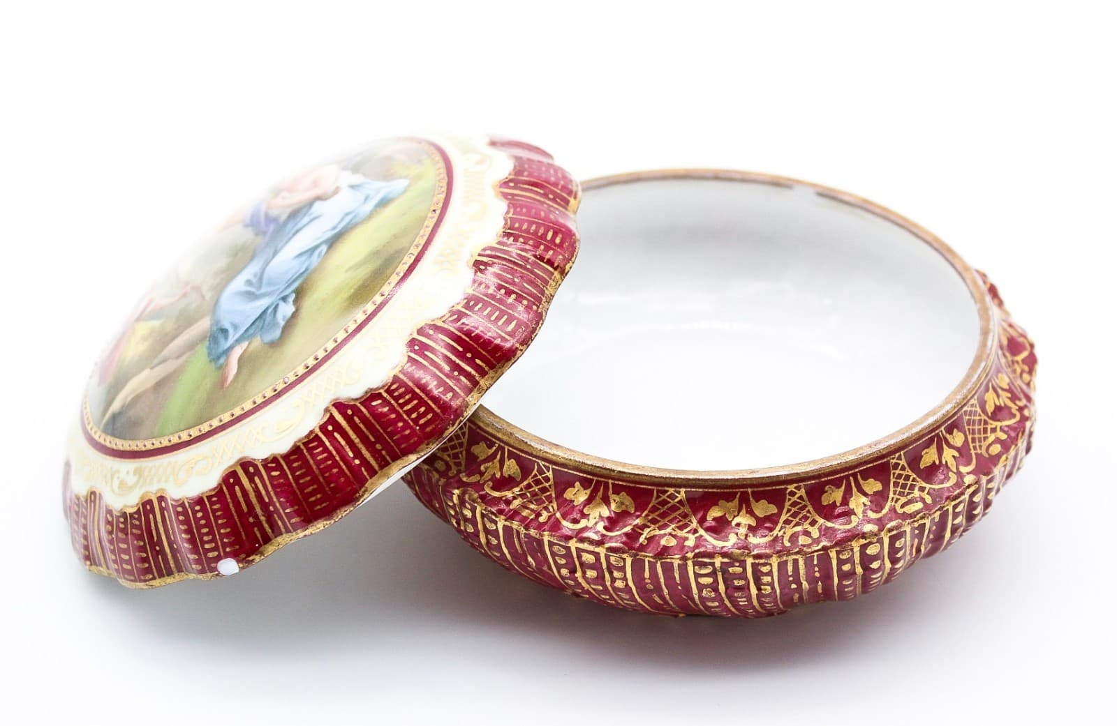 Antique Royal Vienna Austria Hand Painted Porcelain Powder Box - Thumbnail 10